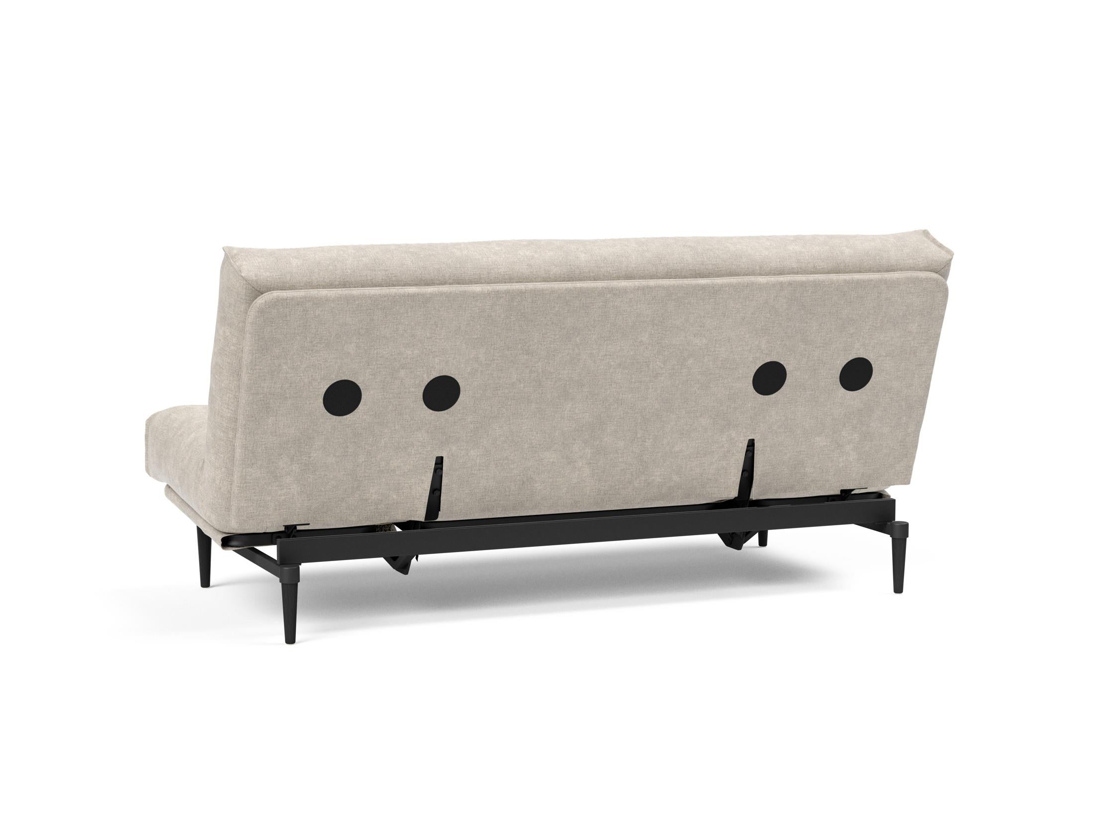 Erleben Sie das Colpus Bettsofa 140 in Nordic Eiche schwarz – ein elegantes Möbelstück, das als Sofa und Bett höchsten Komfort bietet.