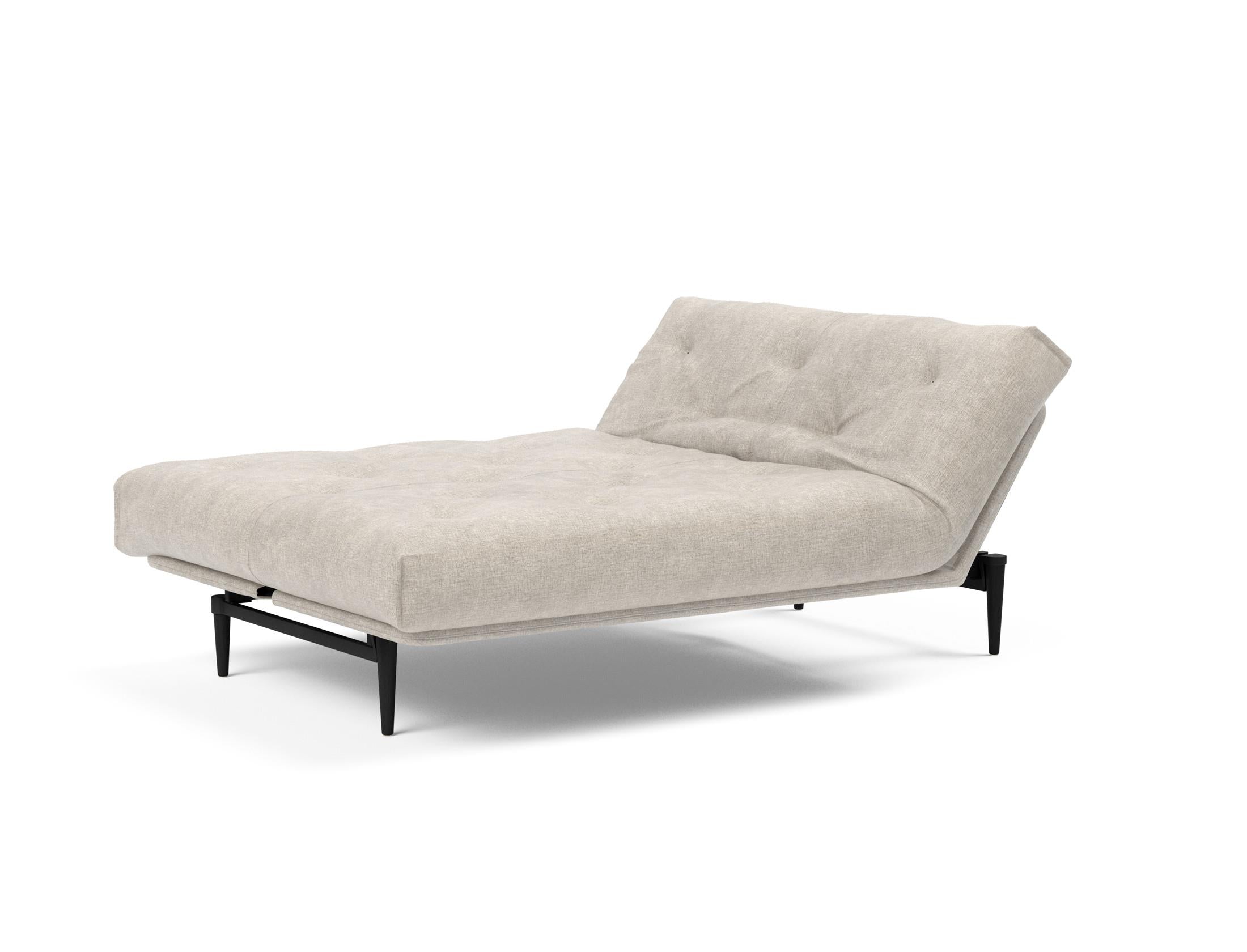 Erleben Sie das Colpus Bettsofa 140 in Nordic Eiche schwarz – ein elegantes Möbelstück, das als Sofa und Bett höchsten Komfort bietet.