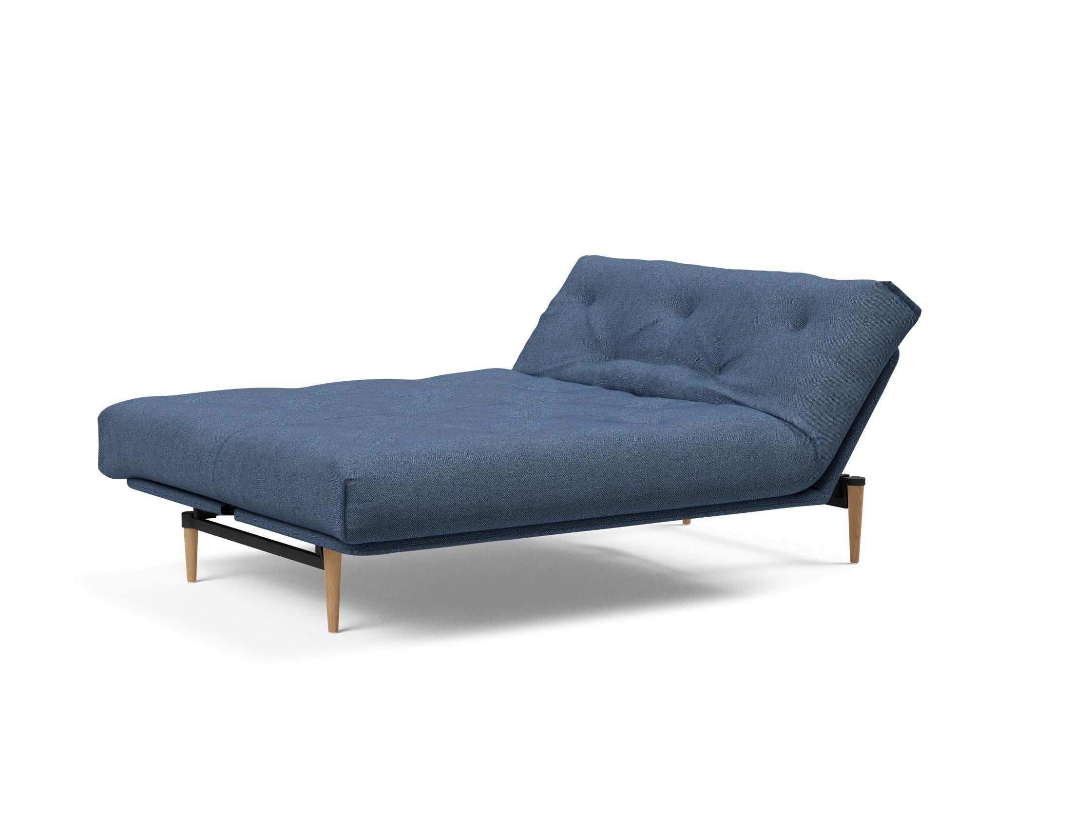 Entdecken Sie das Colpus Bettsofa 140 Nordic: Elegantes Design, weiche Federkernmatratze und abnehmbarer Bezug für optimalen Komfort und Langlebigkeit.