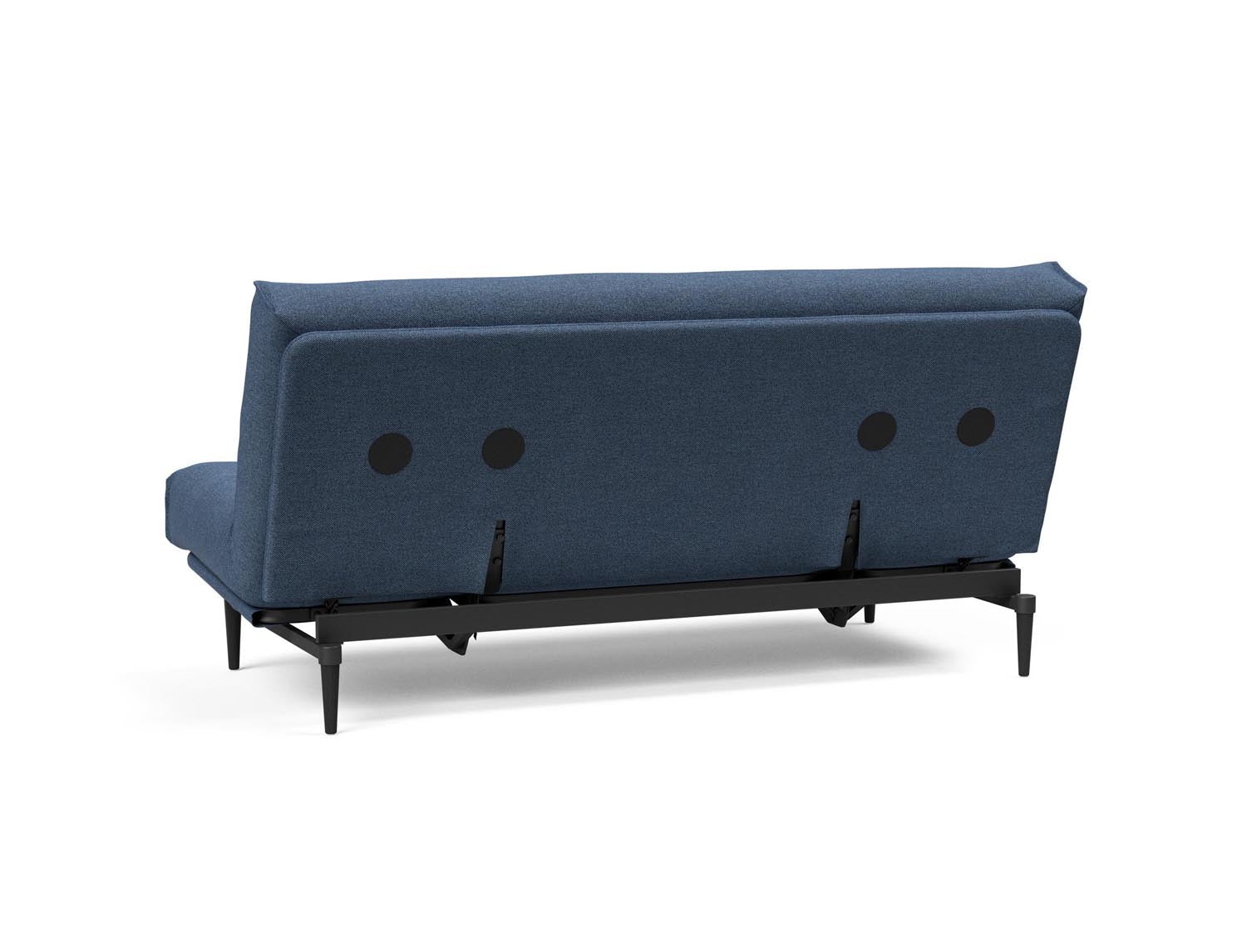Erleben Sie das Colpus Bettsofa 140 in Nordic Eiche schwarz – ein elegantes Möbelstück, das als Sofa und Bett höchsten Komfort bietet.