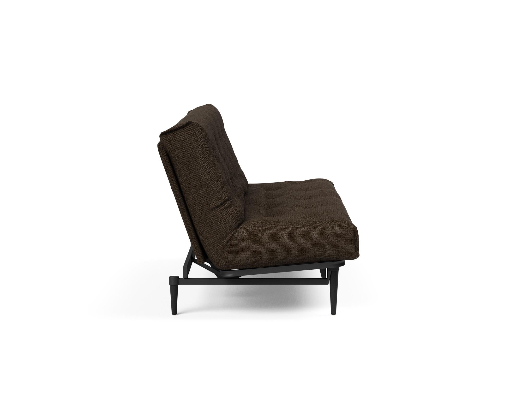 Erleben Sie das stilvolle Colpus Bettsofa 140 in Nordic Eiche schwarz von Innovation Living – ideal für gemütliche Nächte und elegantes Wohnen.