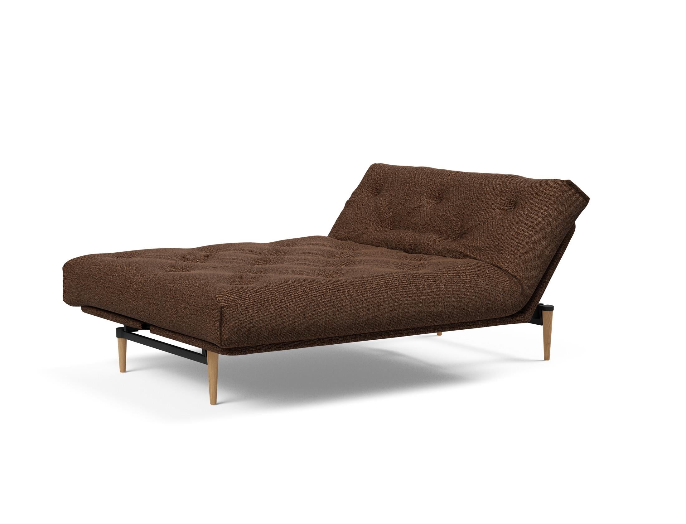 Entdecken Sie das Colpus Bettsofa 140 Nordic: Elegantes Design, weiche Federkernmatratze und abnehmbarer Bezug für optimalen Komfort und Langlebigkeit.