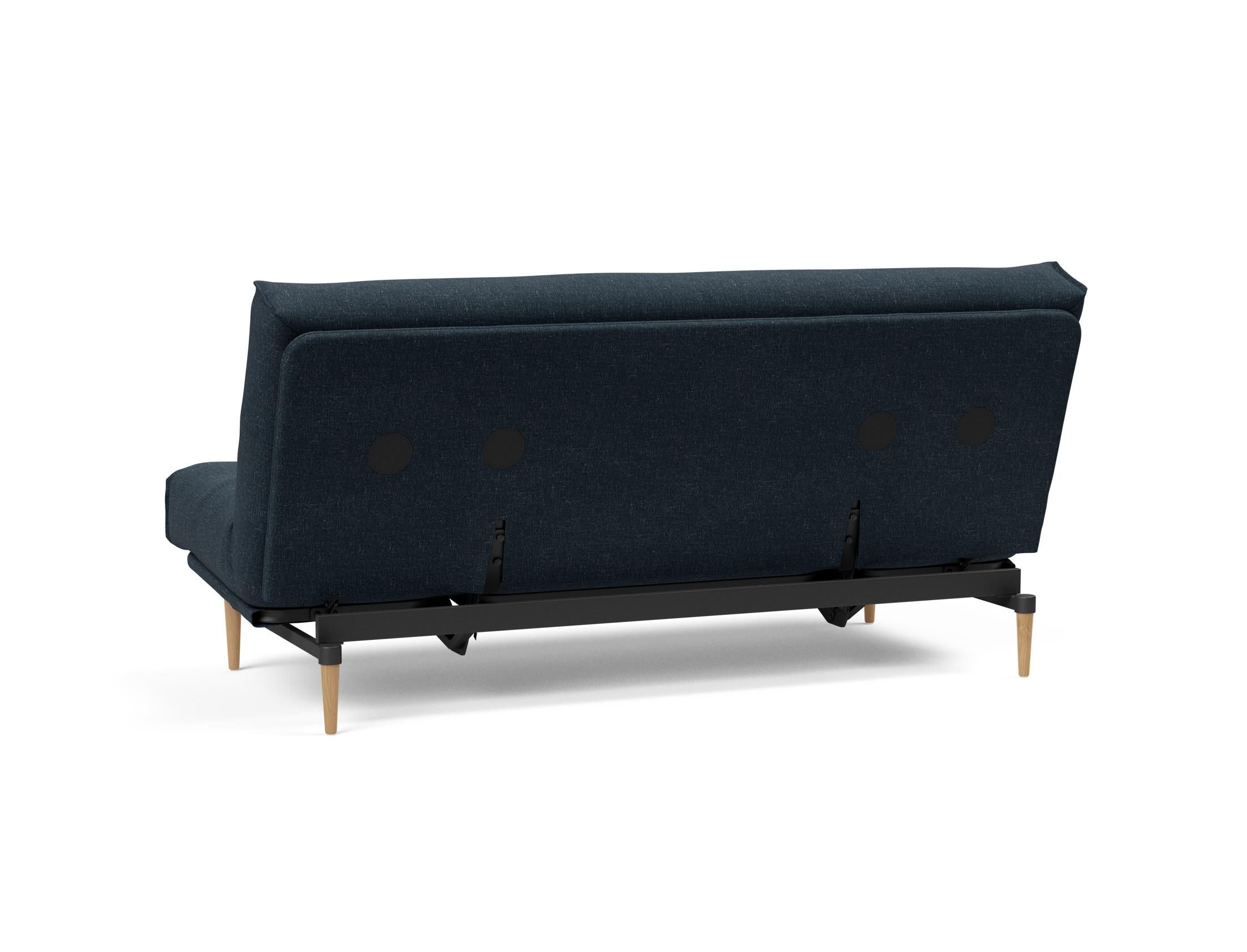 Entdecken Sie das Colpus Bettsofa 140 Nordic: Elegantes Design, weiche Federkernmatratze und abnehmbarer Bezug für optimalen Komfort und Langlebigkeit.