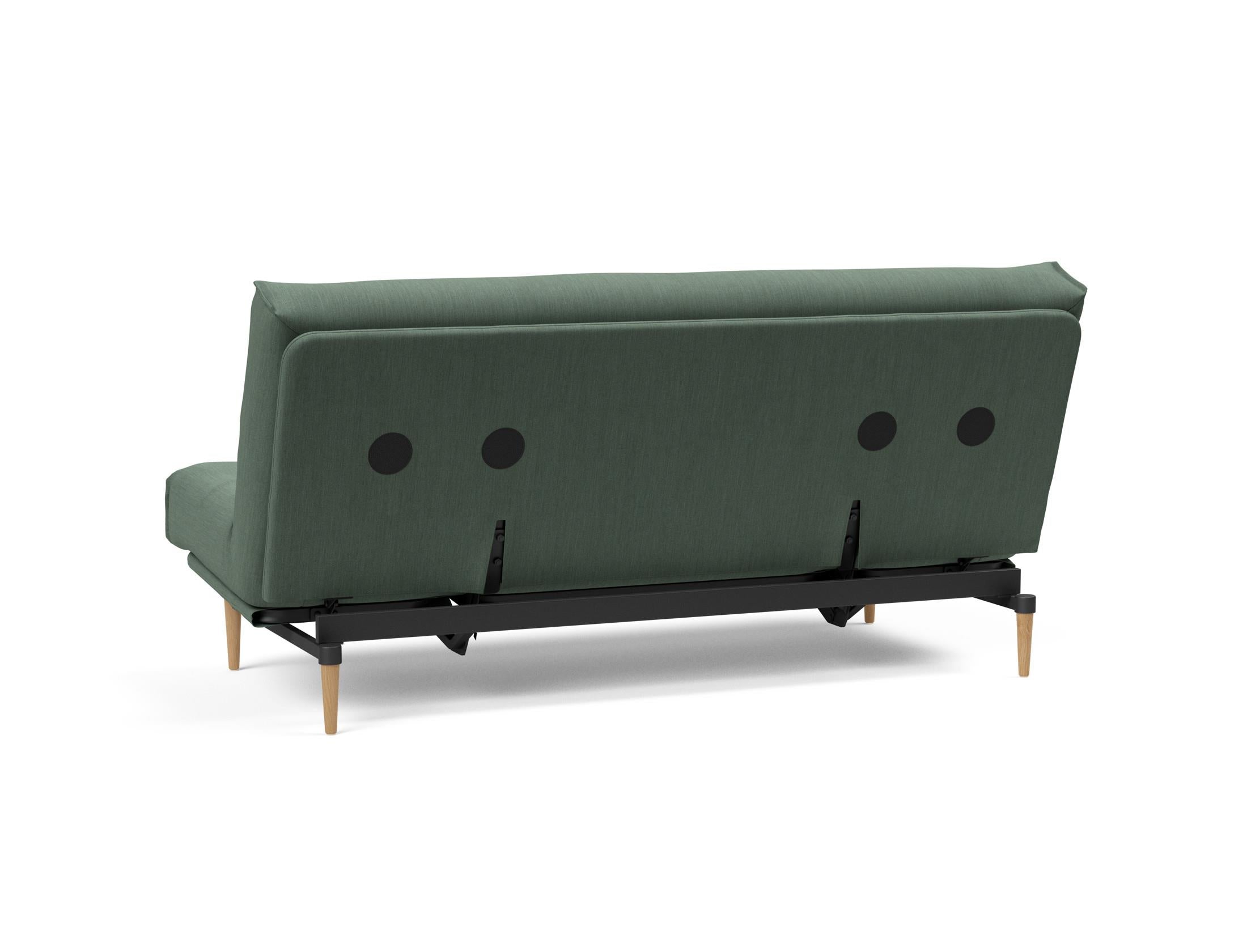 Entdecken Sie das Colpus Bettsofa 140 Nordic: Elegantes Design, weiche Federkernmatratze und abnehmbarer Bezug für optimalen Komfort und Langlebigkeit.