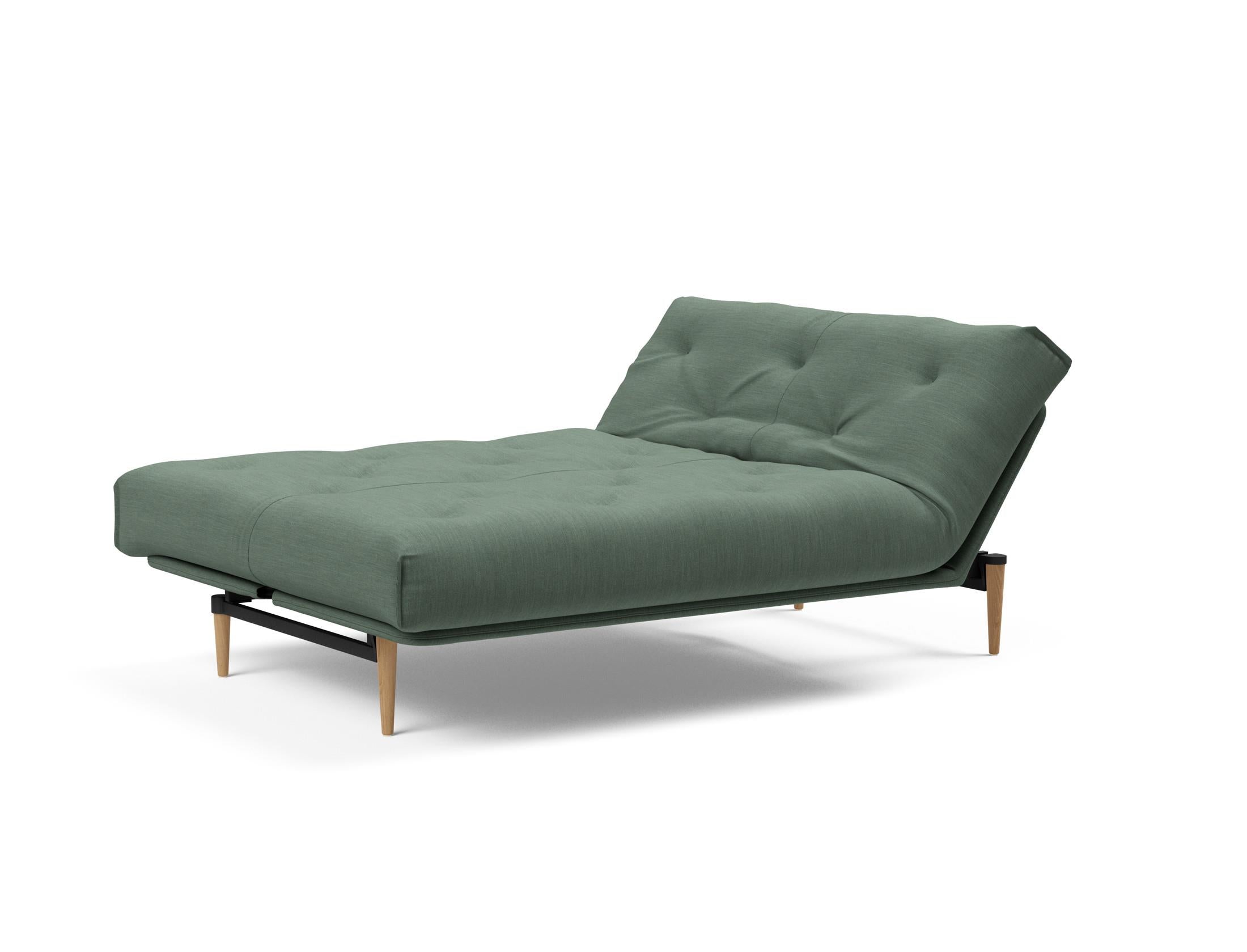 Entdecken Sie das Colpus Bettsofa 140 Nordic: Elegantes Design, weiche Federkernmatratze und abnehmbarer Bezug für optimalen Komfort und Langlebigkeit.