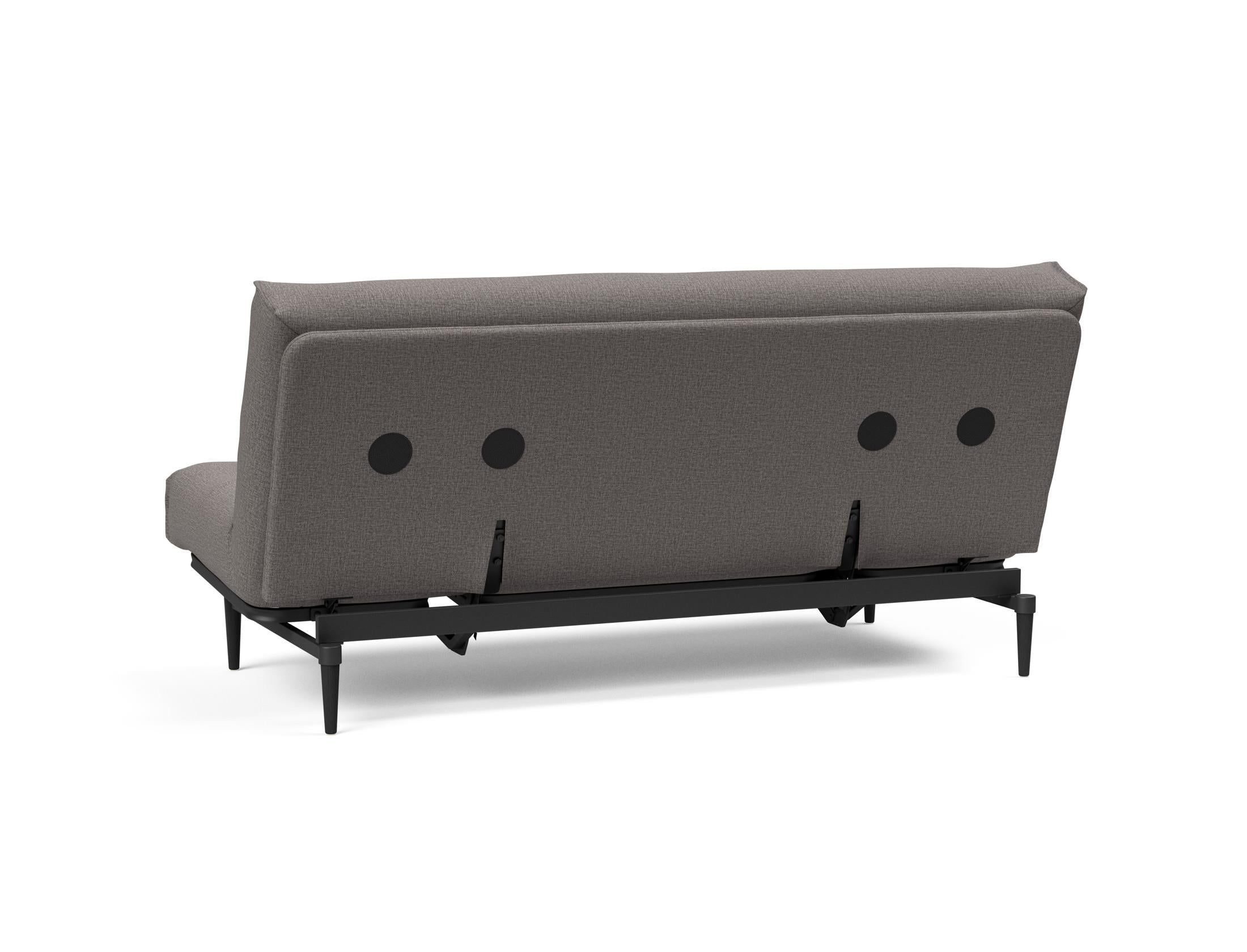 Entdecken Sie das Colpus Bettsofa 140 in Nordic Eiche schwarz von Innovation Living – modernes Design trifft auf vielseitige Funktionalität und Komfort.