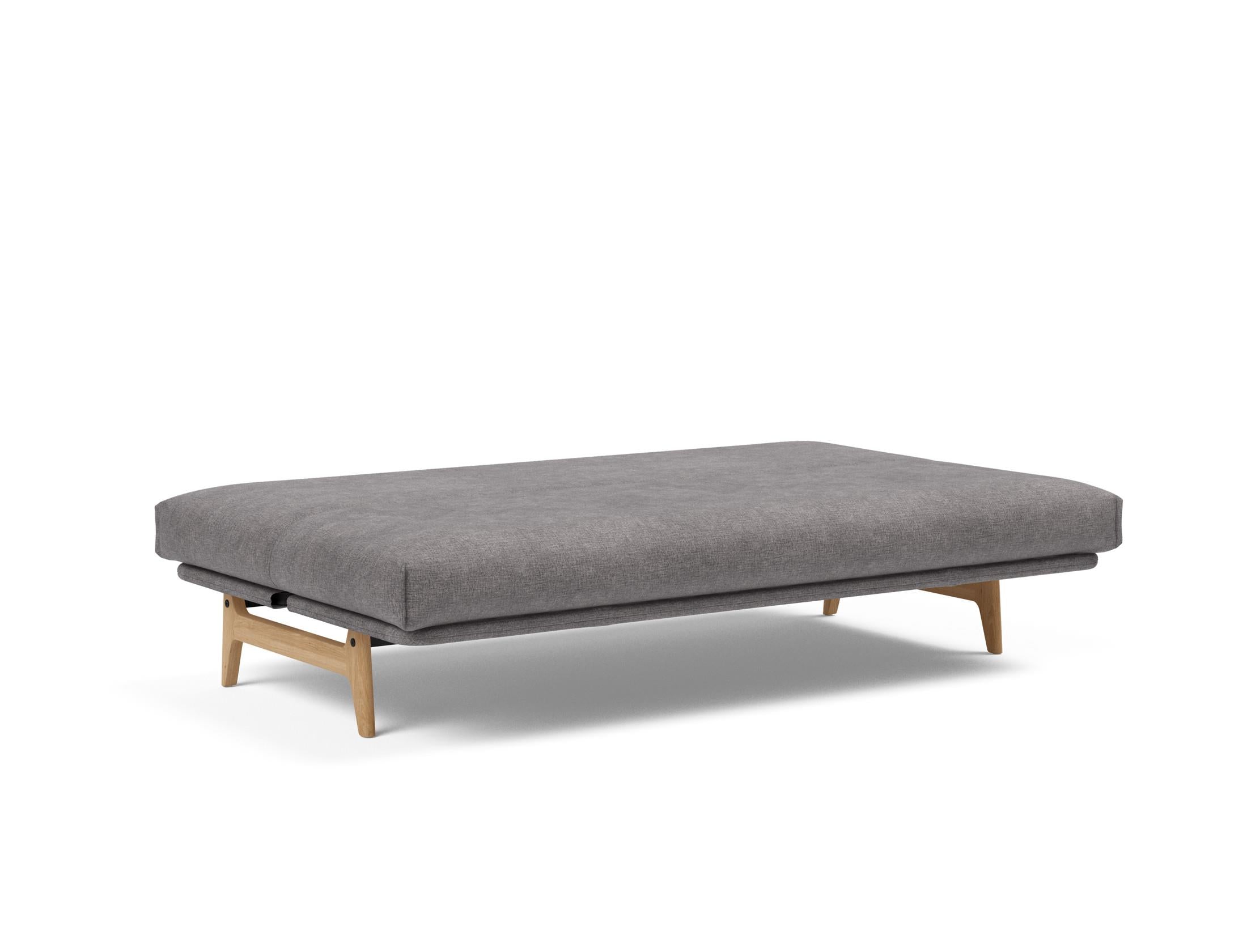 Erleben Sie das Aslak 120 Bettsofa Nordic Cover: skandinavische Eleganz, weiche Soft Spring-Matratze und umweltfreundliche Langlebigkeit.