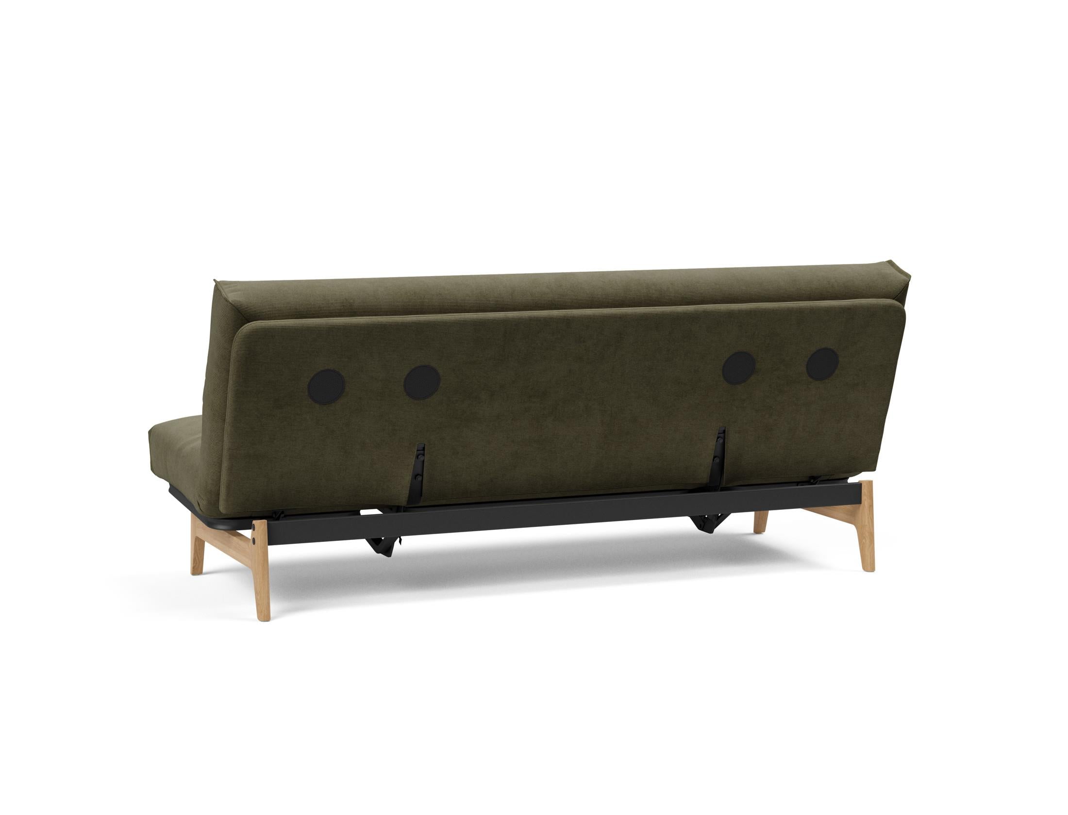 Entdecken Sie das Aslak 120 Bettsofa Nordic Cover Soft Spring von Innovation Living – skandinavisches Design trifft auf höchsten Komfort und Funktionalität.
