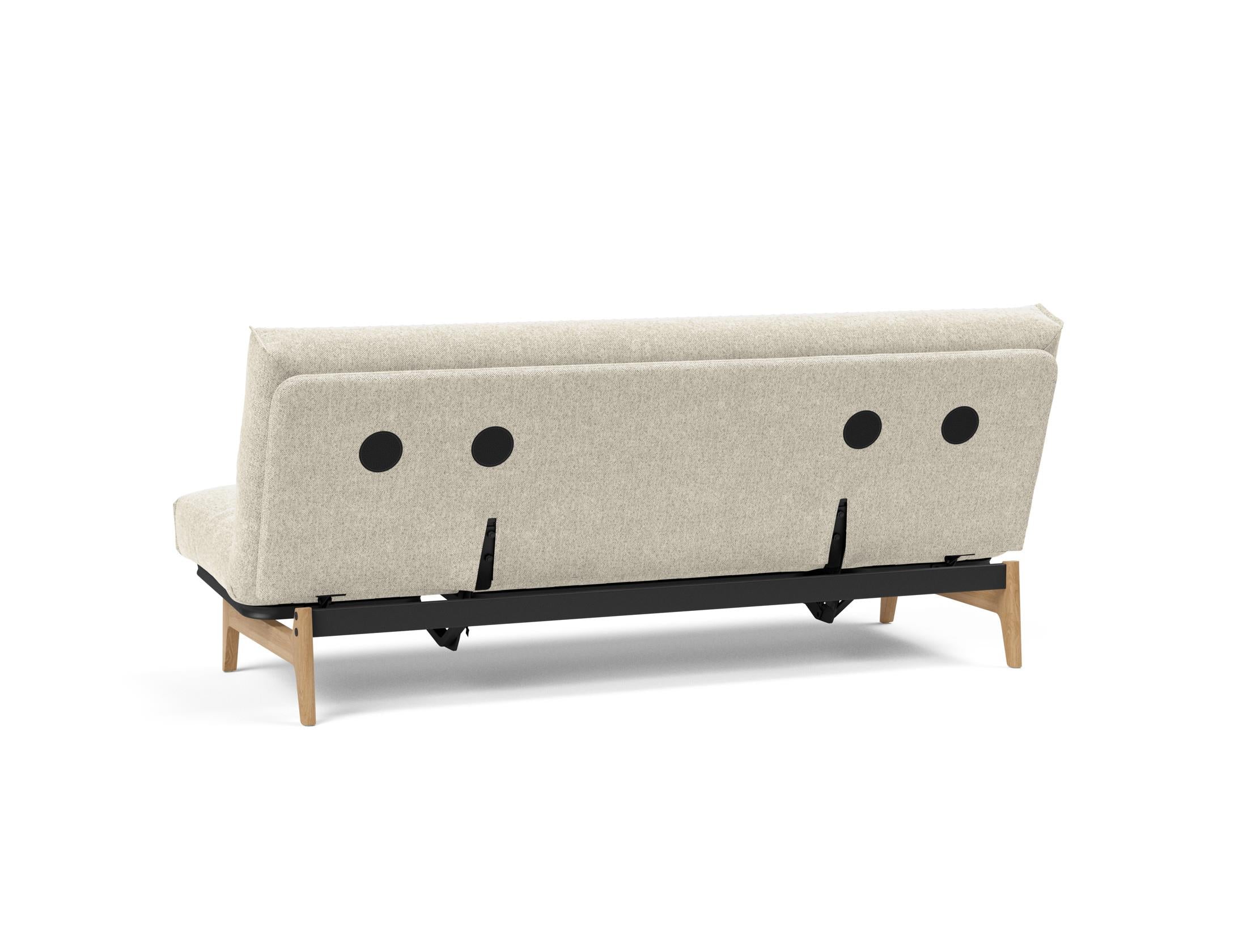 Entdecken Sie das Aslak 120 Bettsofa Nordic Cover Soft Spring von Innovation Living – skandinavisches Design trifft auf höchsten Komfort und Funktionalität.