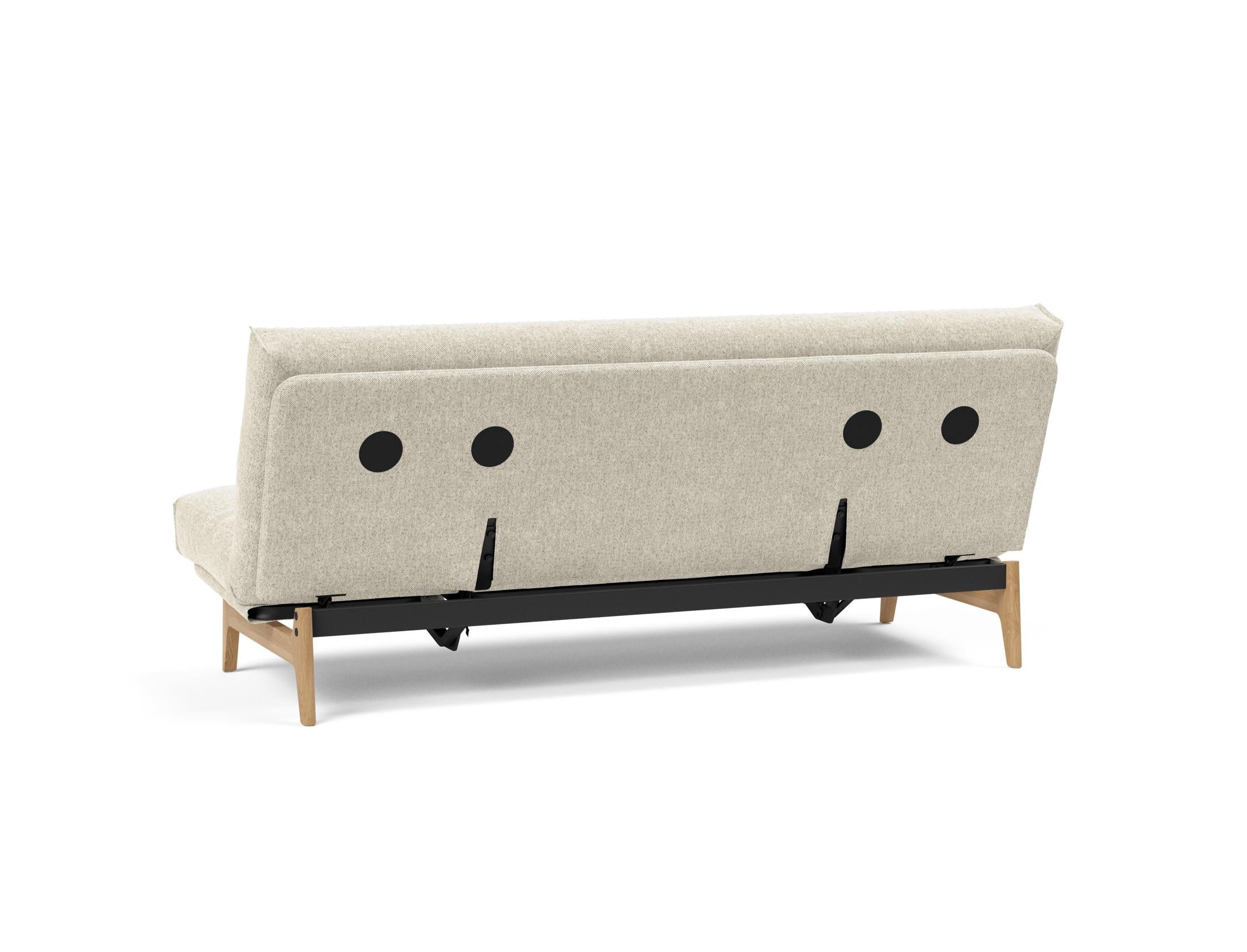 Entdecken Sie das Aslak 120 Bettsofa Nordic Cover: minimalistisches Design, außergewöhnlicher Komfort mit Soft Spring-Matratze und nachhaltiger Qualität.
