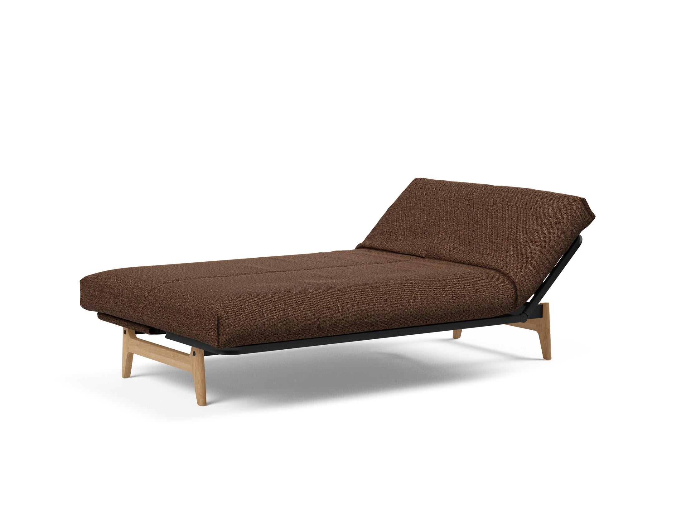 Entdecken Sie das Aslak 120 Bettsofa Nordic Cover Soft Spring von Innovation Living – stilvolles Design trifft auf höchsten Schlafkomfort.