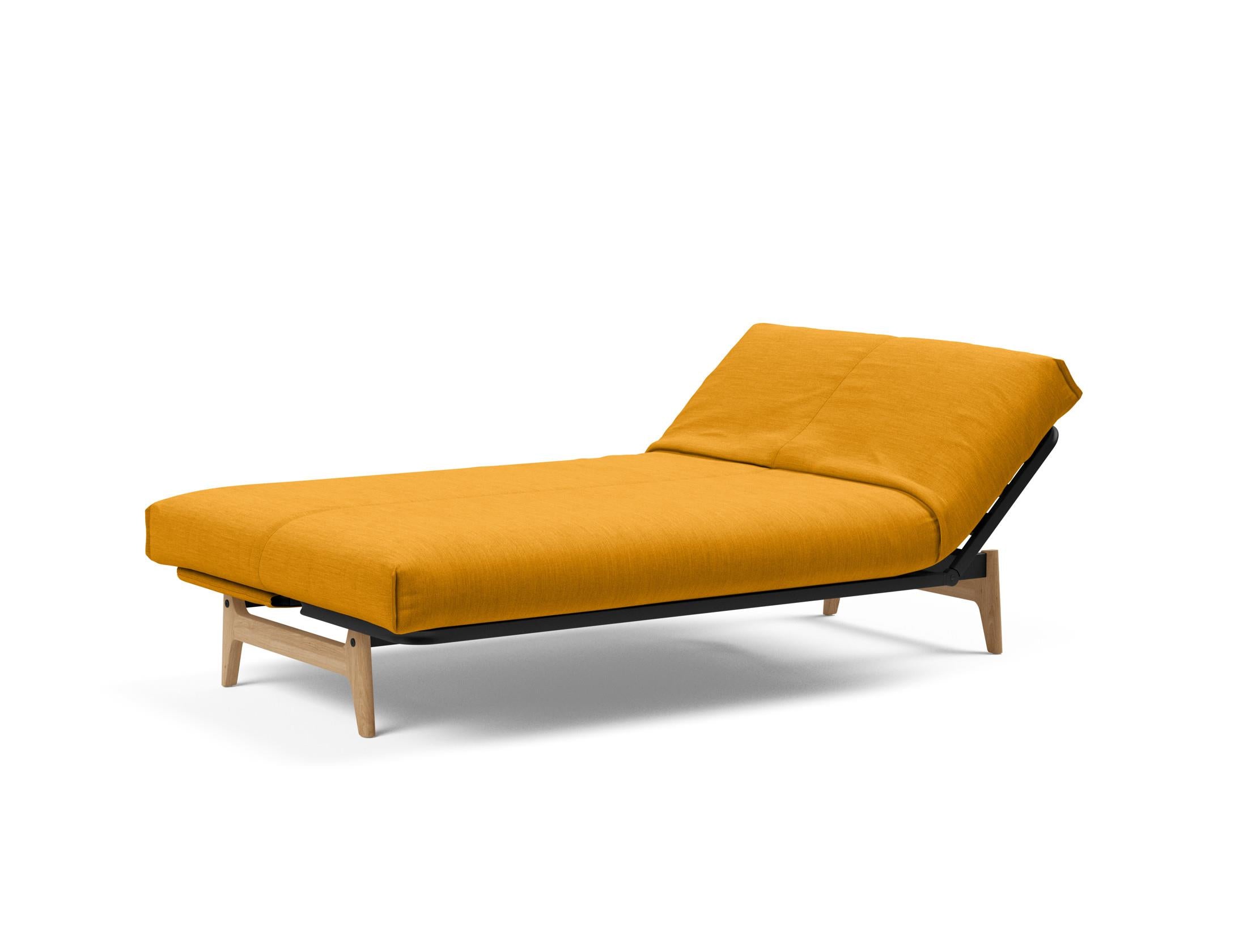Entdecken Sie das Aslak 120 Bettsofa Nordic Cover Soft Spring – skandinavische Eleganz trifft auf individuellen Schlafkomfort und vielseitige Funktionalität.