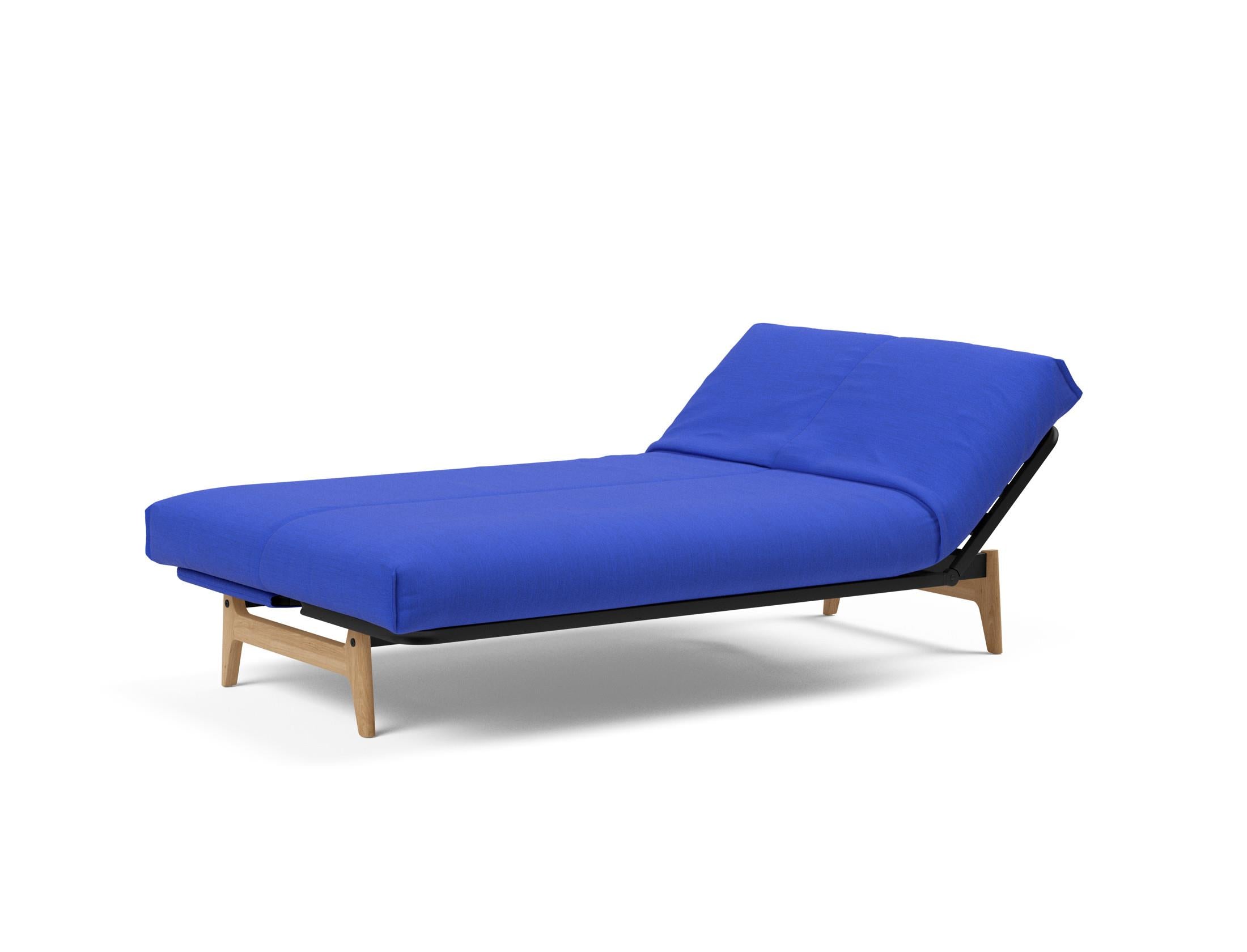 Entdecken Sie das Aslak 120 Bettsofa Nordic Cover Soft Spring – skandinavische Eleganz trifft auf individuellen Schlafkomfort und vielseitige Funktionalität.
