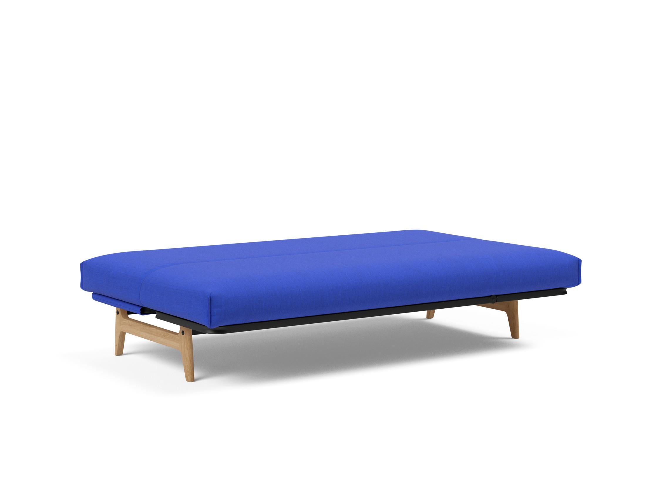 Erleben Sie das Aslak 120 Bettsofa Nordic Cover Soft Spring – eine harmonische Verbindung aus stilvollem Design, robusten Materialien und anpassbarem Schlafkomfort.