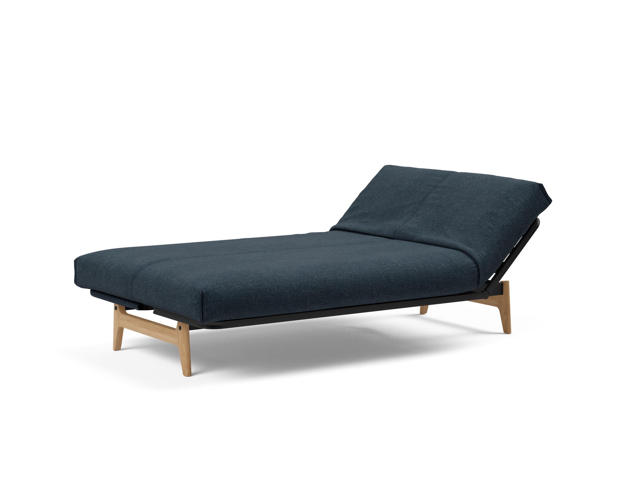 Entdecken Sie das Aslak 120 Bettsofa Nordic Cover Soft Spring – skandinavische Eleganz trifft auf individuellen Schlafkomfort und vielseitige Funktionalität.
