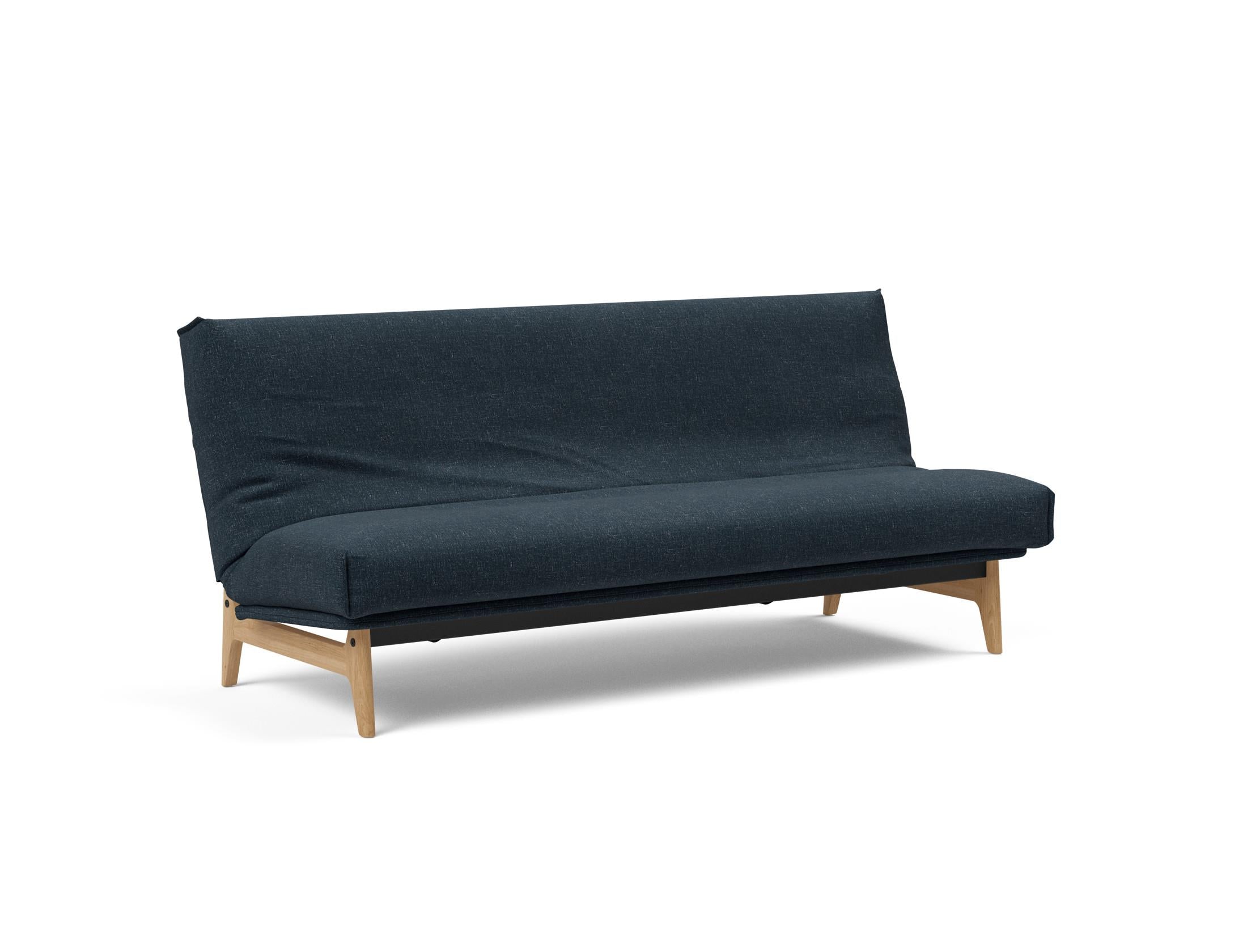 Erleben Sie das Aslak 120 Bettsofa Nordic Cover: skandinavische Eleganz, weiche Soft Spring-Matratze und umweltfreundliche Langlebigkeit.