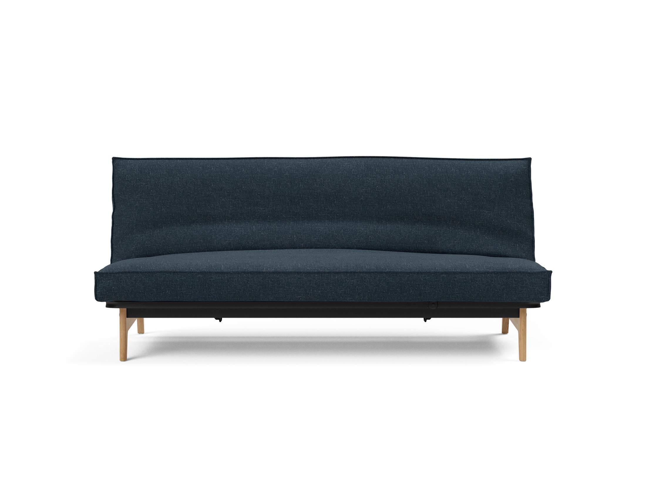 Erleben Sie das Aslak 120 Bettsofa mit modernem Sharp Plus Bezug und komfortablem Soft Spring – perfekt für entspannte Abende und stilvolle Einrichtung.