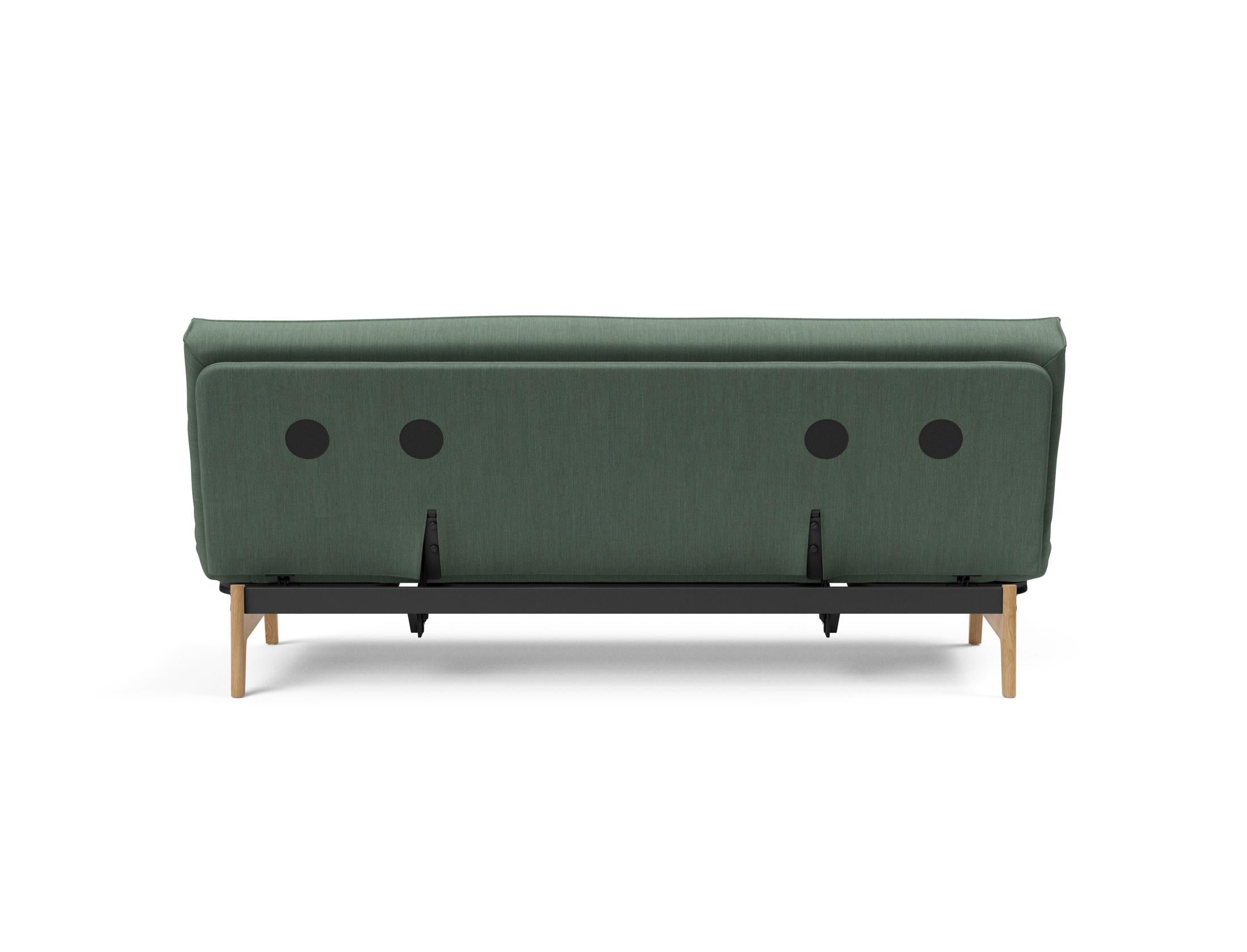 Entdecken Sie das Aslak 120 Bettsofa mit elegantem Sharp Plus Bezug und innovativem Soft Spring – ideal für gemütliche Nächte und modernes Wohndesign.