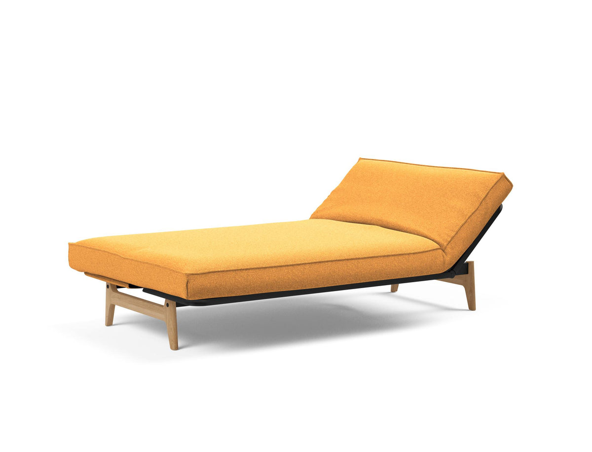 Aslak 120 Bettsofa Sharp Plus Cover Soft Spring in 536 Bouclé Ochre präsentiert im Onlineshop von KAQTU Design AG. Bettsofa ist von Innovation Living