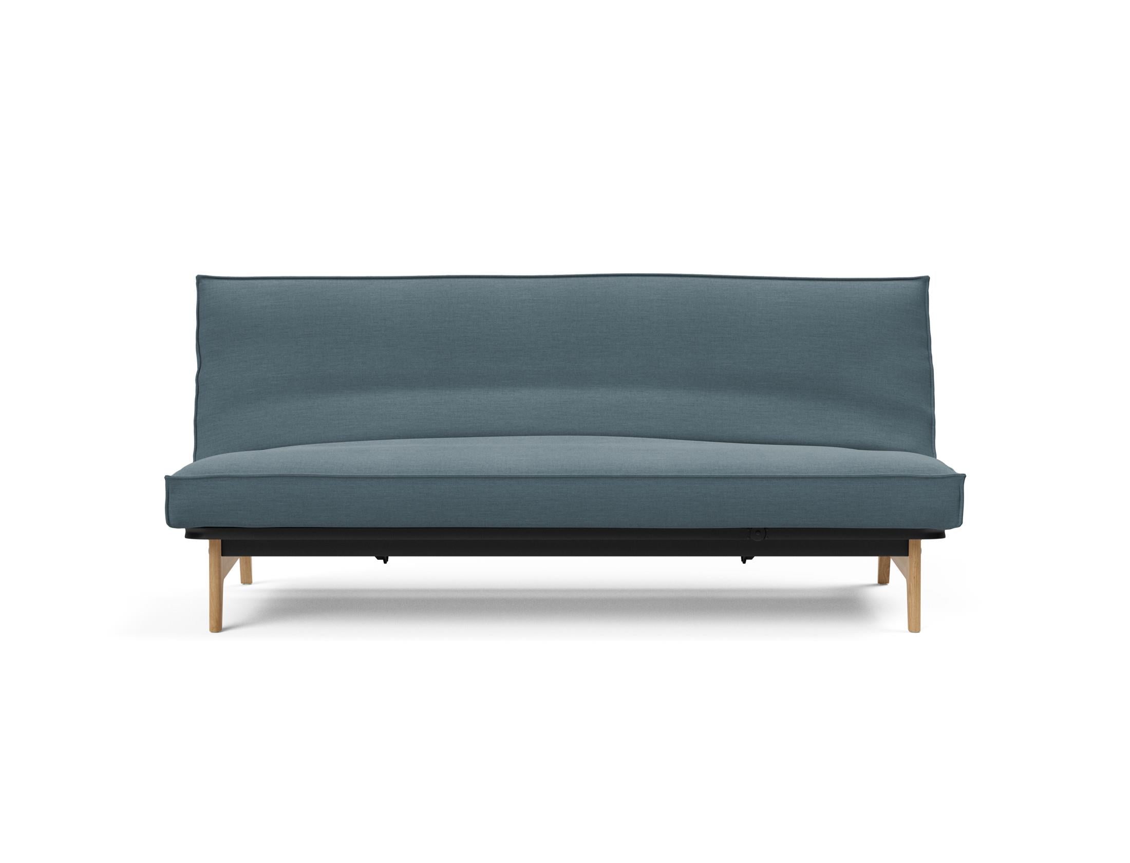 Stylisches Aslak 120 Bettsofa mit weichem Sharp Plus Bezug, ideal für gemütliche Abende und modernes Wohndesign.