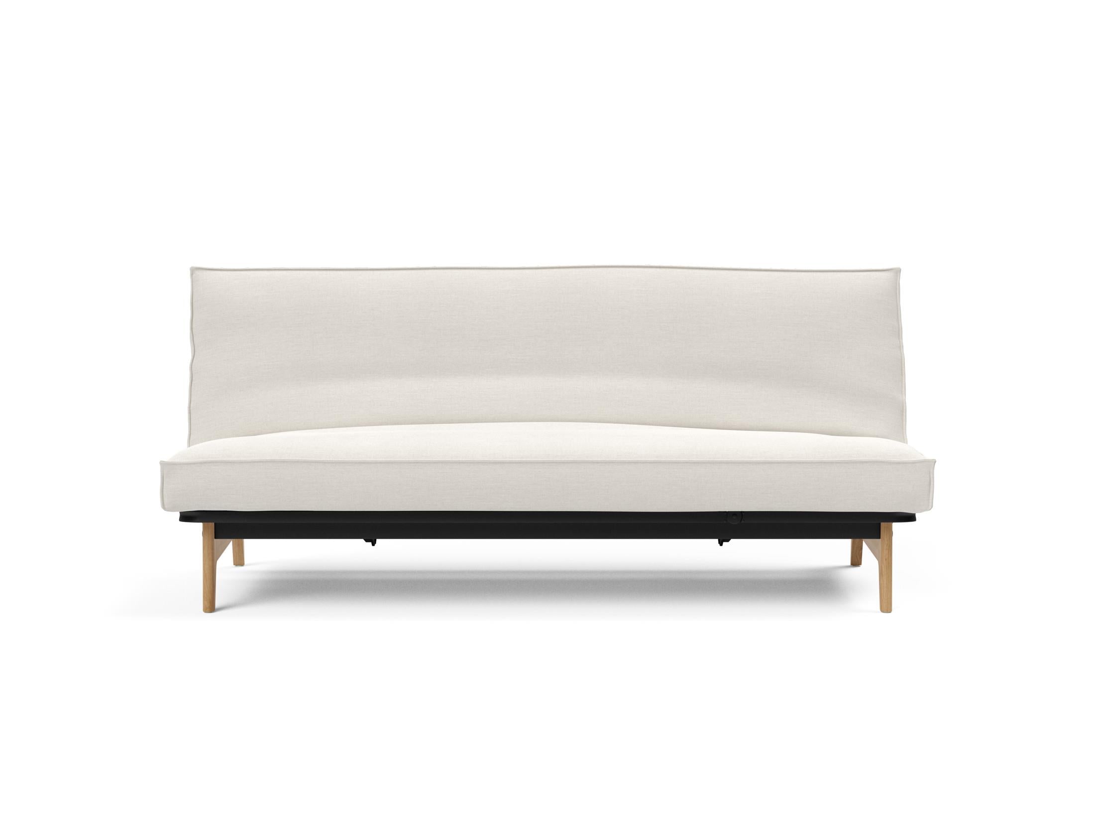 Modernes Aslak 120 Bettsofa mit elegantem Sharp Plus Bezug, perfekt für stilvolle Wohnräume und entspannte Stunden.