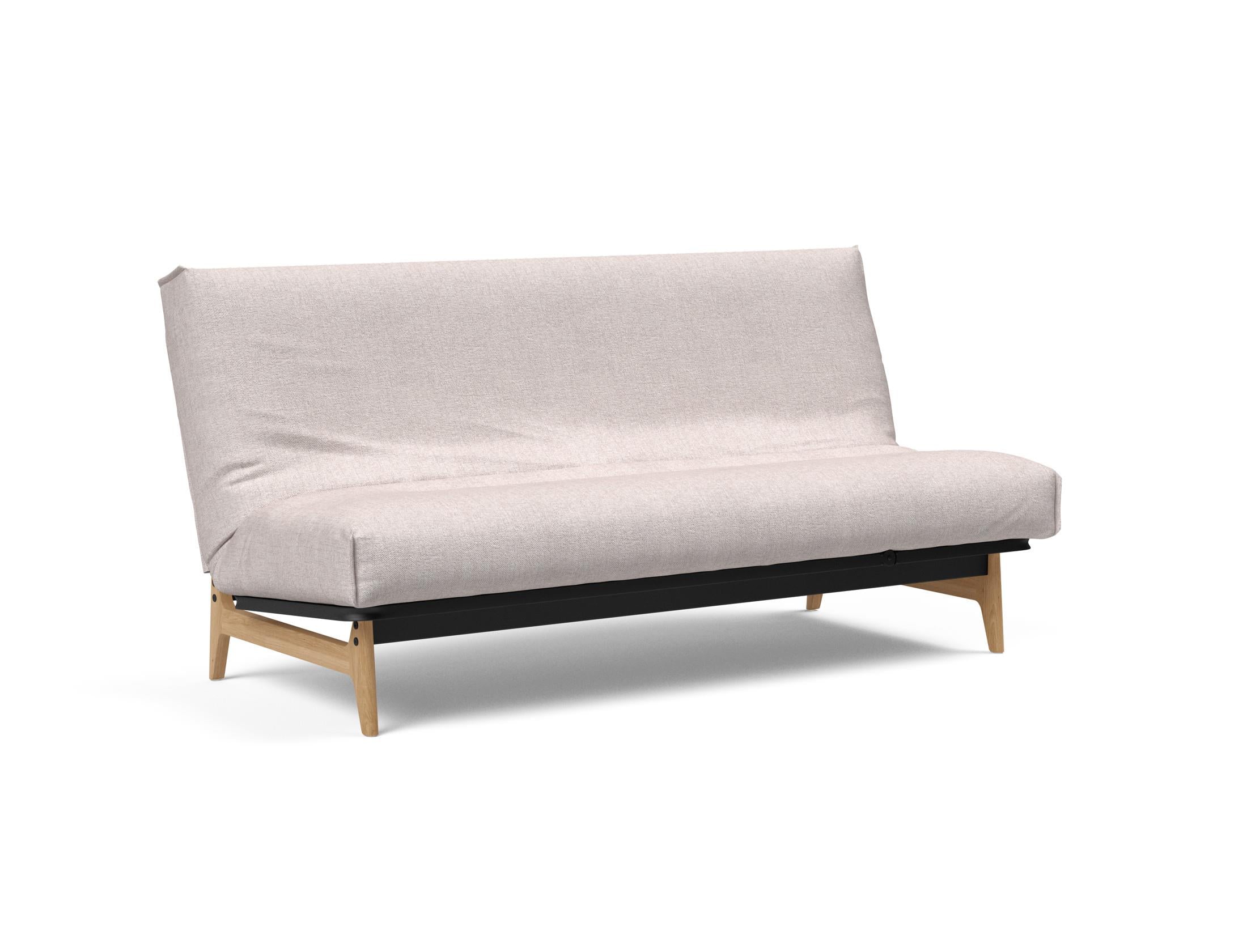 Entdecken Sie das Aslak 140 Bettsofa von Innovation Living – stilvolles skandinavisches Design trifft auf vielseitige Funktionalität und hohen Schlafkomfort.
