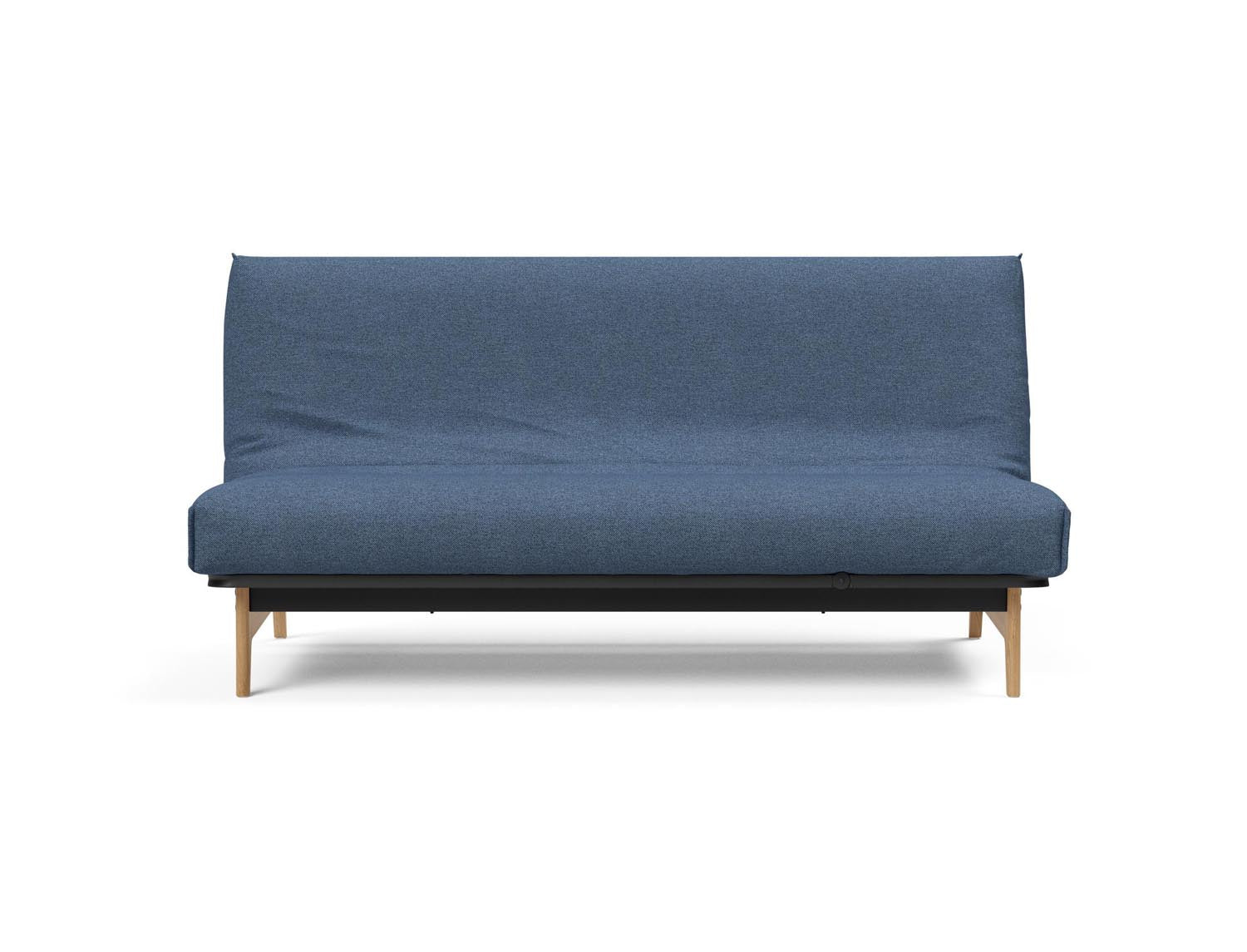 Modernes Aslak 140 Bettsofa mit weichem Nordic Cover, perfekt für stilvolle Wohnräume und als komfortable Schlafgelegenheit.
