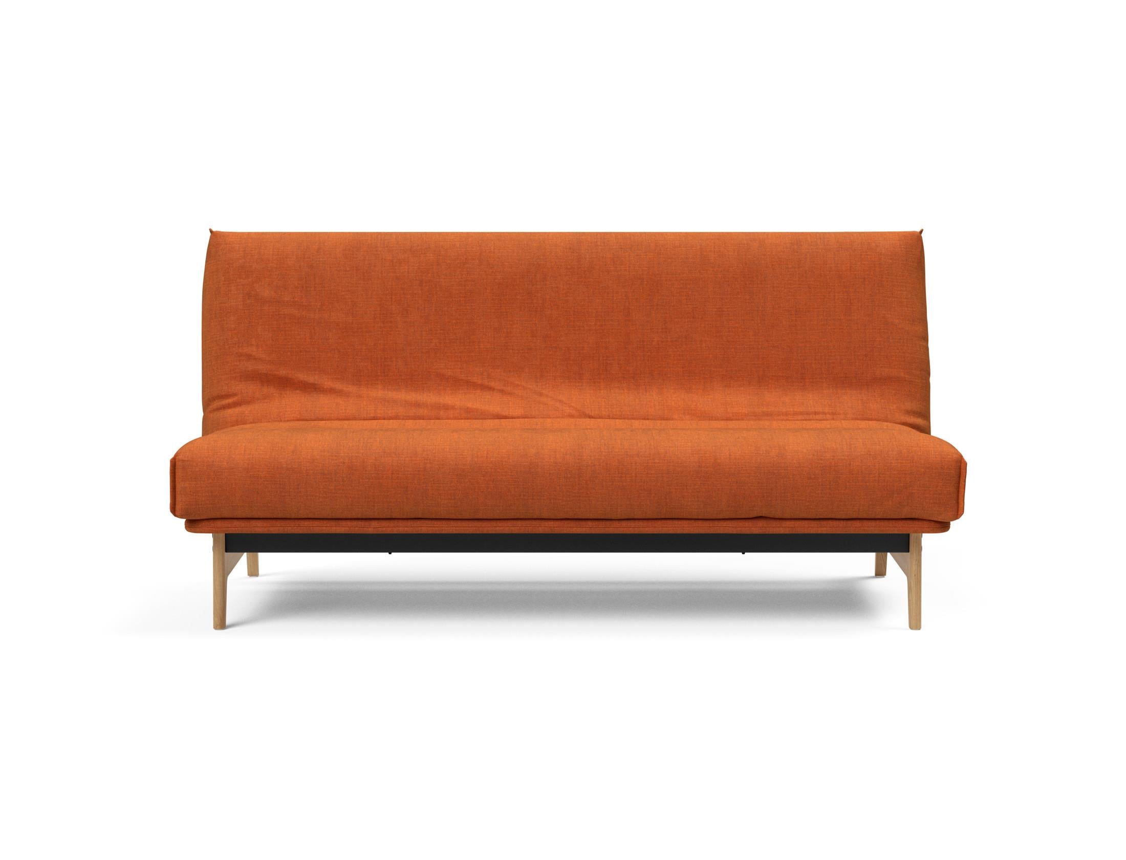 Stylisches Aslak 140 Bettsofa mit Soft Spring Gestellbezug, perfekt für gemütliche Abende und zeitgemäße Einrichtung.