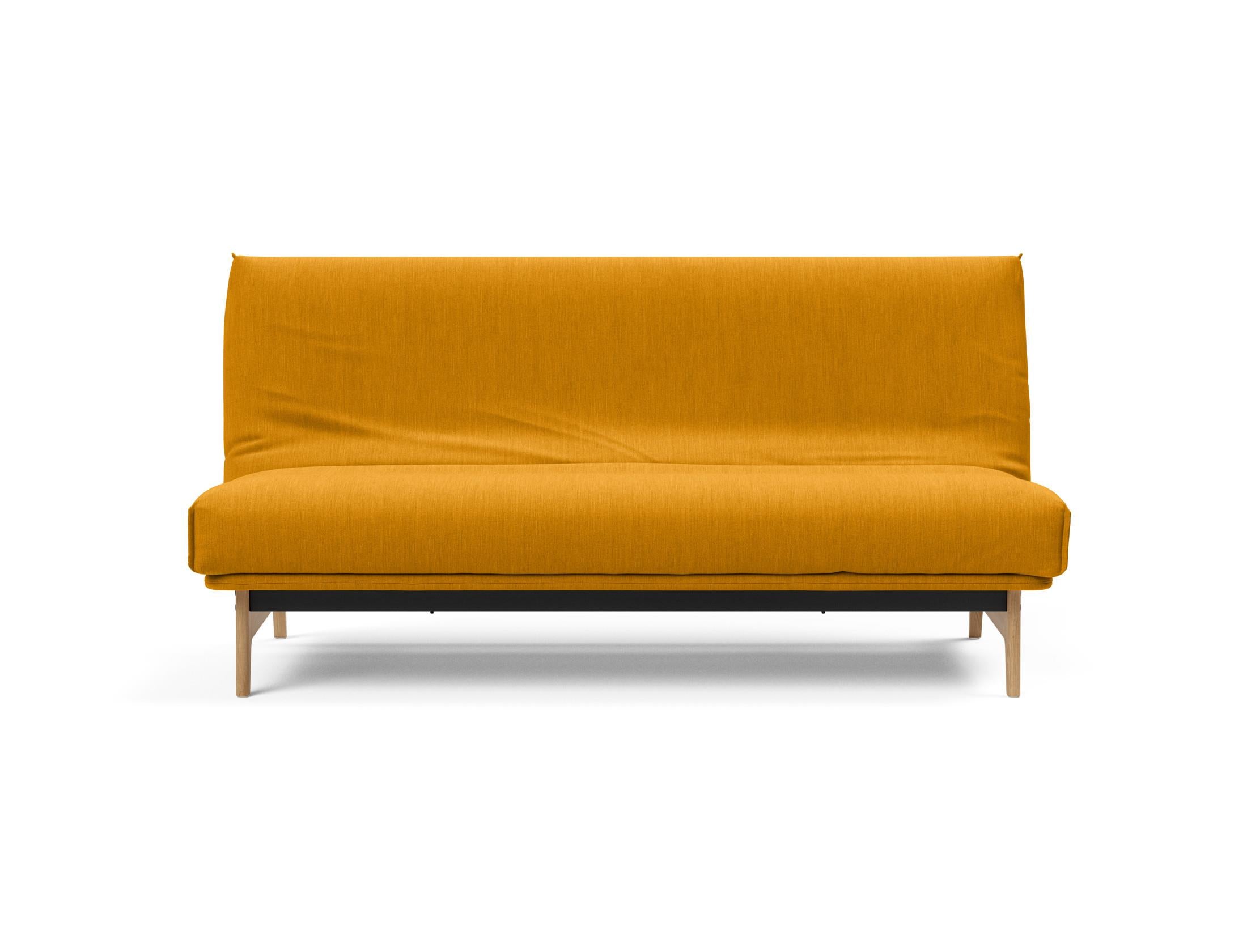 Elegantes Aslak 140 Bettsofa mit weichem Nordic Cover, perfekt für gemütliche Abende und modernes Wohndesign.