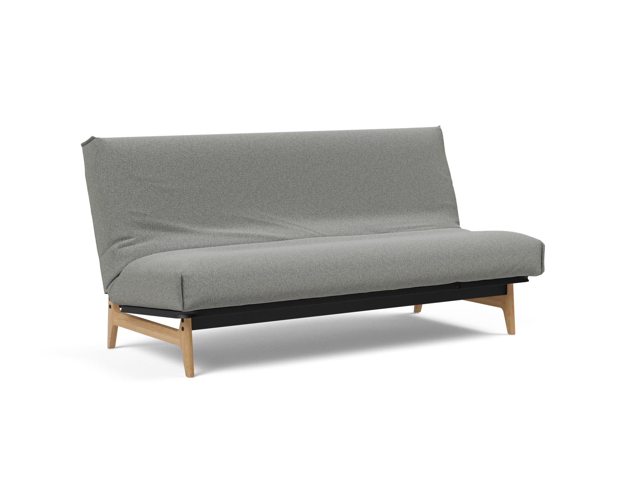 Entdecken Sie das Aslak 140 Bettsofa von Innovation Living – stilvolles skandinavisches Design trifft auf vielseitige Funktionalität und hohen Schlafkomfort.