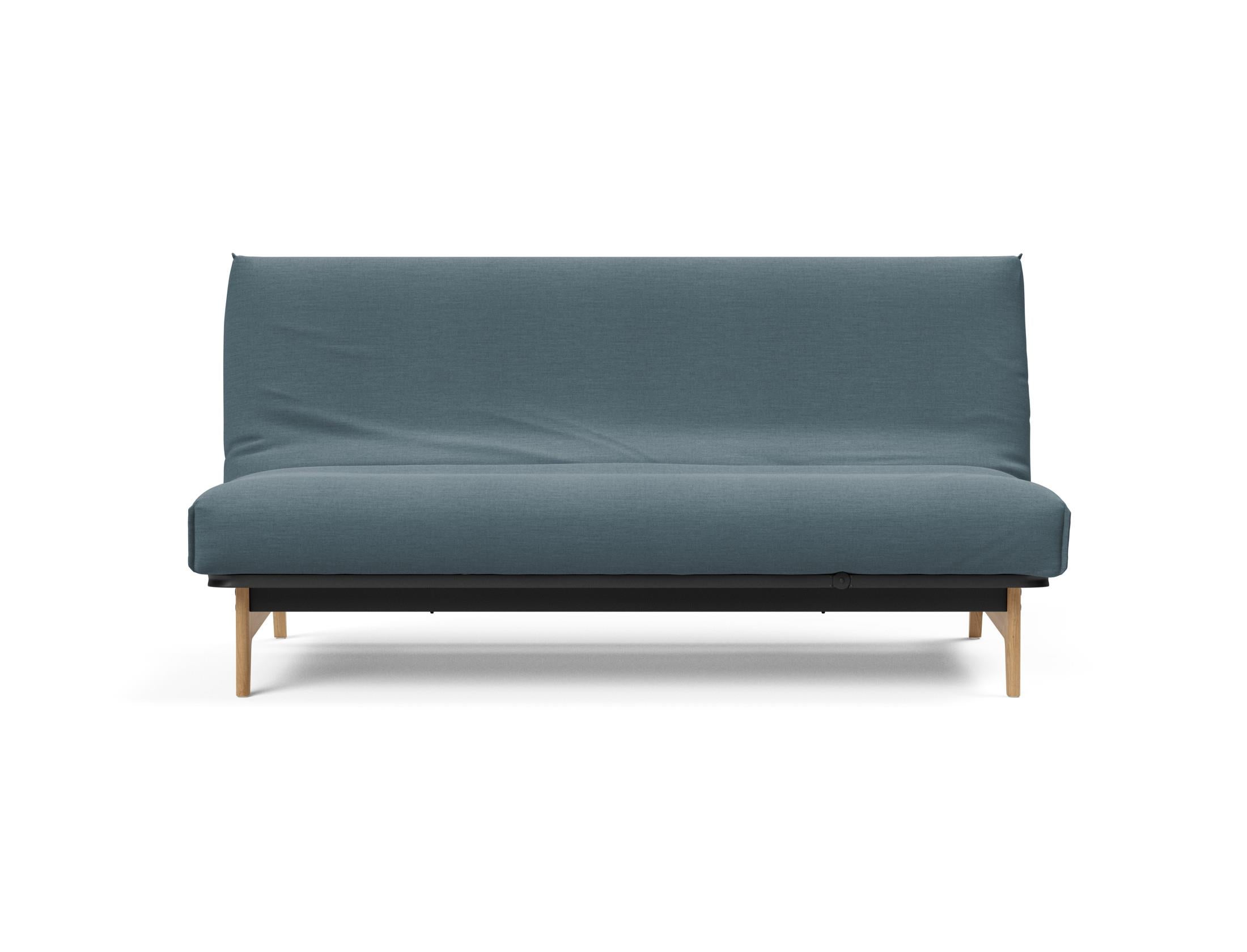Modernes Aslak 140 Bettsofa mit weichem Nordic Cover, perfekt für stilvolle Wohnräume und entspannte Stunden.