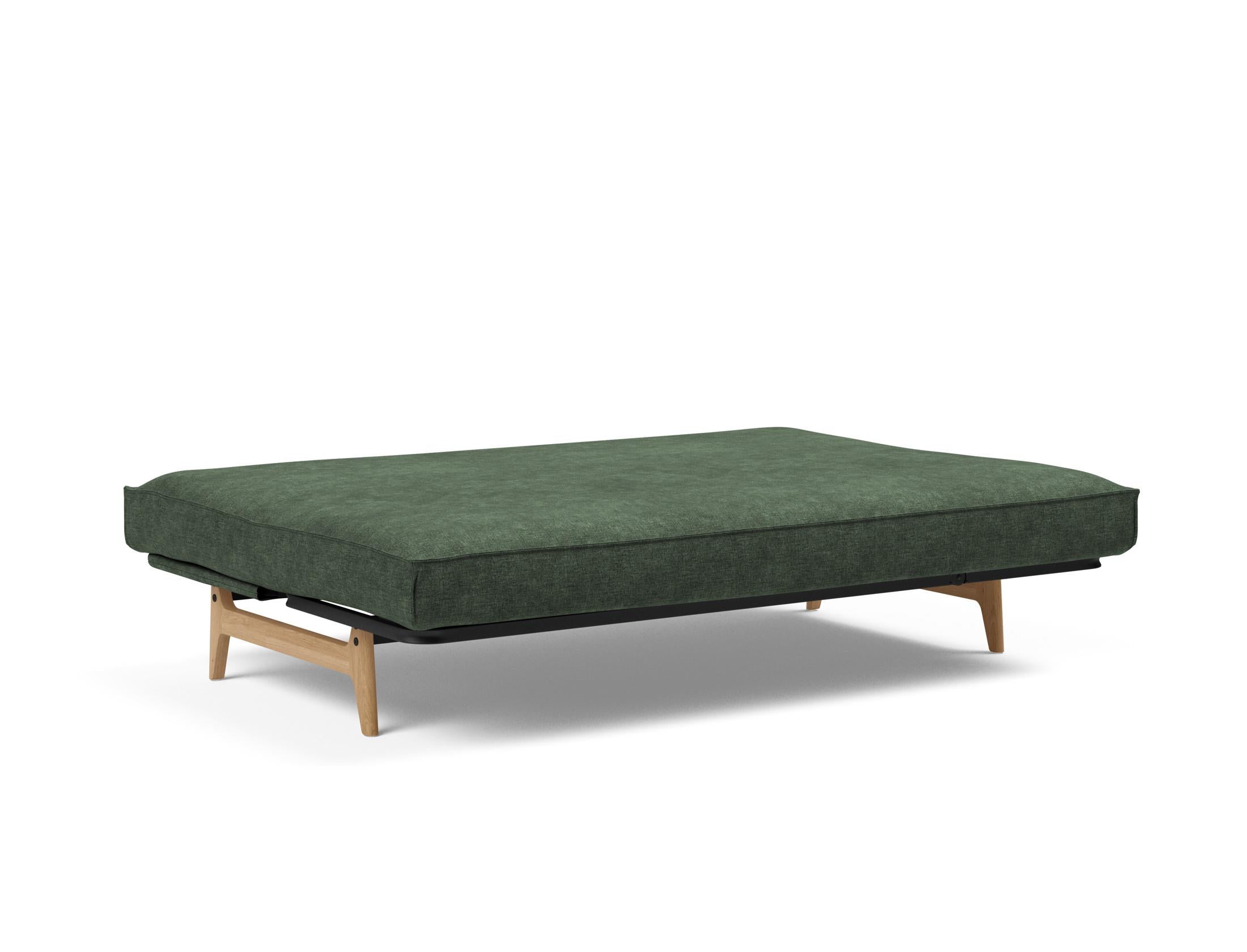 Erleben Sie das Aslak 140 Bettsofa mit Sharp Plus Cover: modernes Design, pflegeleichter Bezug und hochwertige Soft Spring Matratze für erholsame Nächte.