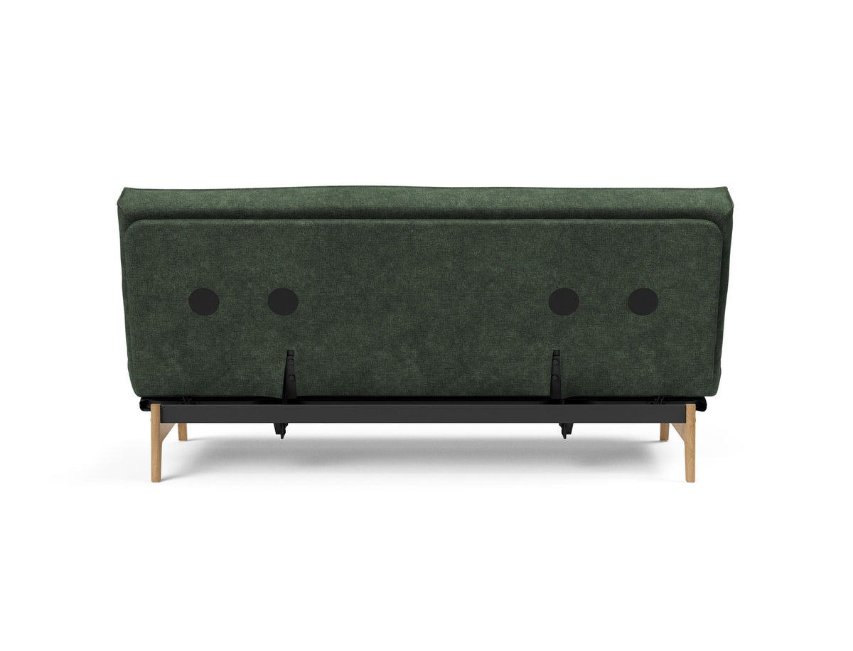 Aslak 140 Bettsofa Sharp Plus Cover mit Gestellbezug Soft Spring in 281 Avella Pine Green präsentiert im Onlineshop von KAQTU Design AG. Bettsofa ist von Innovation Living
