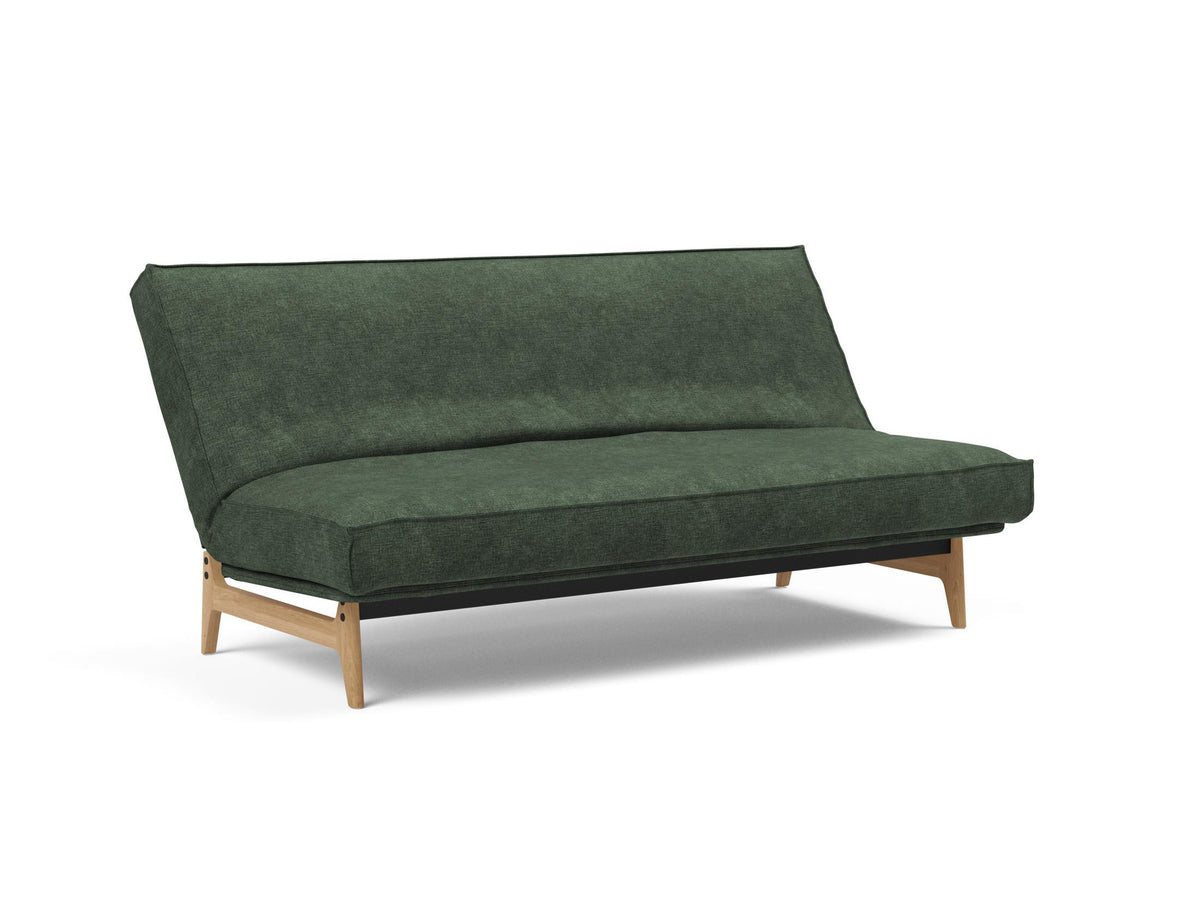 Aslak 140 Bettsofa Sharp Plus Cover mit Gestellbezug Soft Spring in 281 Avella Pine Green präsentiert im Onlineshop von KAQTU Design AG. Bettsofa ist von Innovation Living