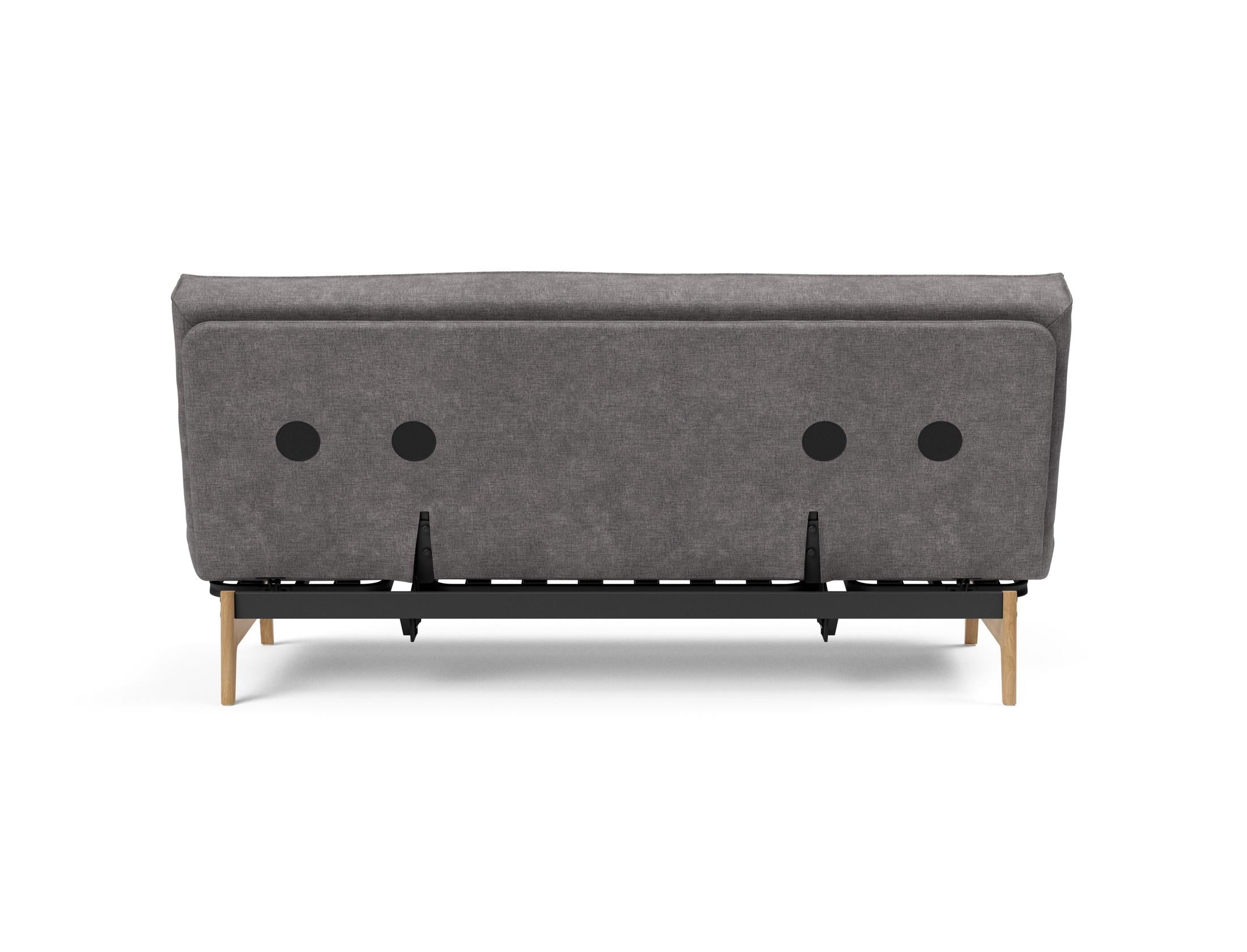 Erleben Sie das Aslak 140 Bettsofa mit Sharp Plus Cover: modernes Design, hochwertige Verarbeitung und optimalen Schlafkomfort für jeden Raum.