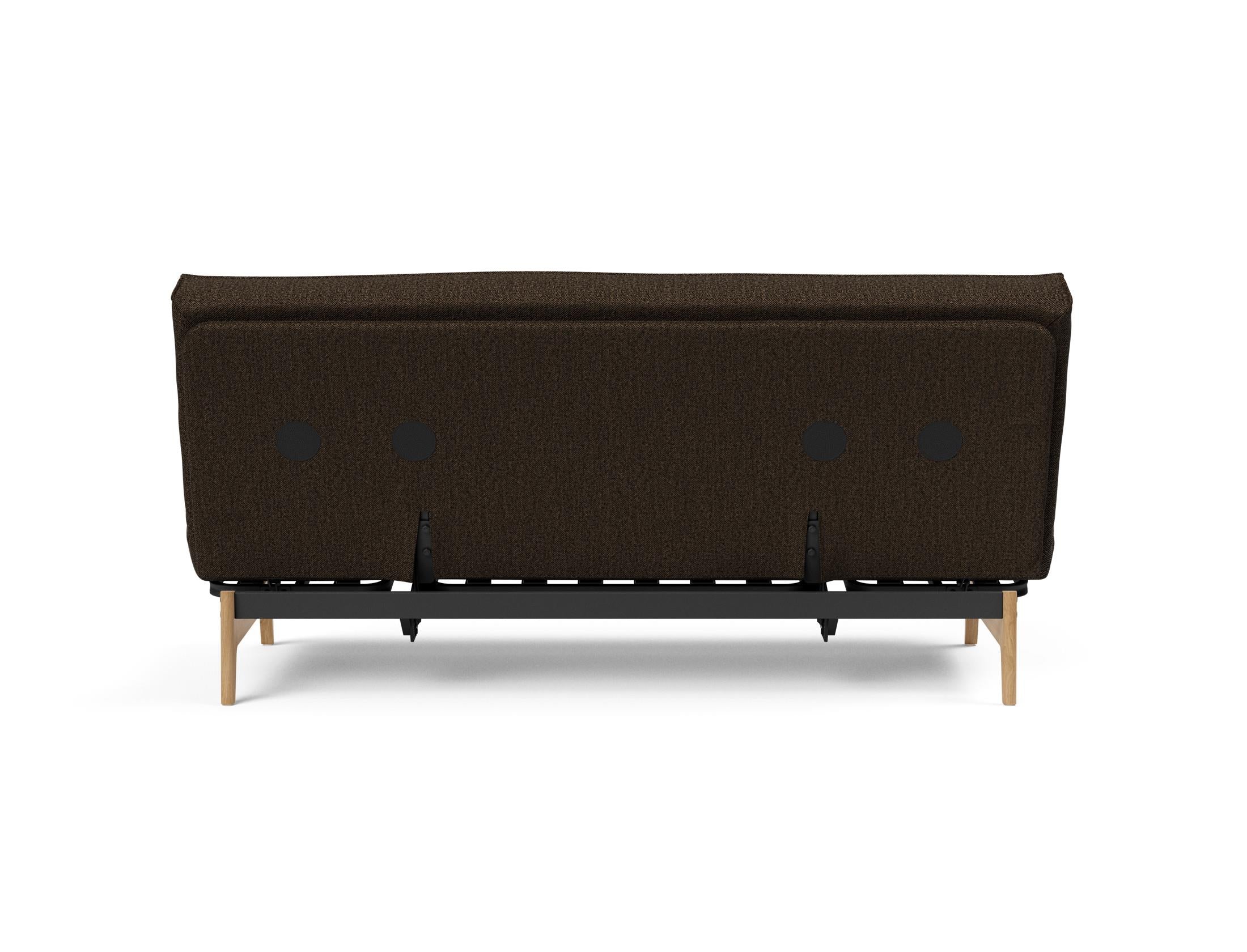 Entdecken Sie das Aslak 140 Bettsofa von Innovation Living: stilvolles Design, bequeme Soft Spring Matratze und elegantes Sharp Plus Cover für höchsten Schlafkomfort.