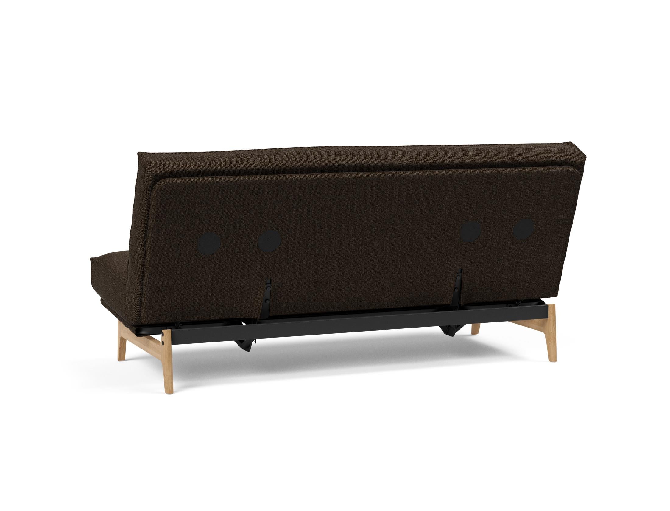 Entdecken Sie das Aslak 140 Bettsofa mit Soft Spring Matratze – perfekte Kombination aus modernem Design, hohem Komfort und vielseitiger Funktionalität.