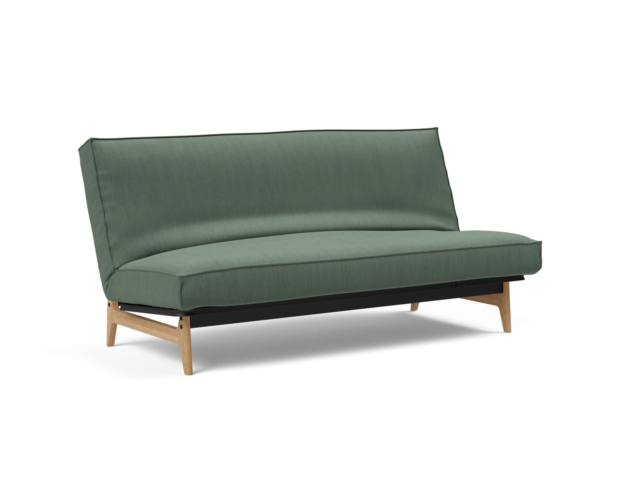 Entdecken Sie das Aslak 140 Bettsofa von Innovation Living: stilvolles Design, bequeme Soft Spring Matratze und elegantes Sharp Plus Cover für höchsten Schlafkomfort.