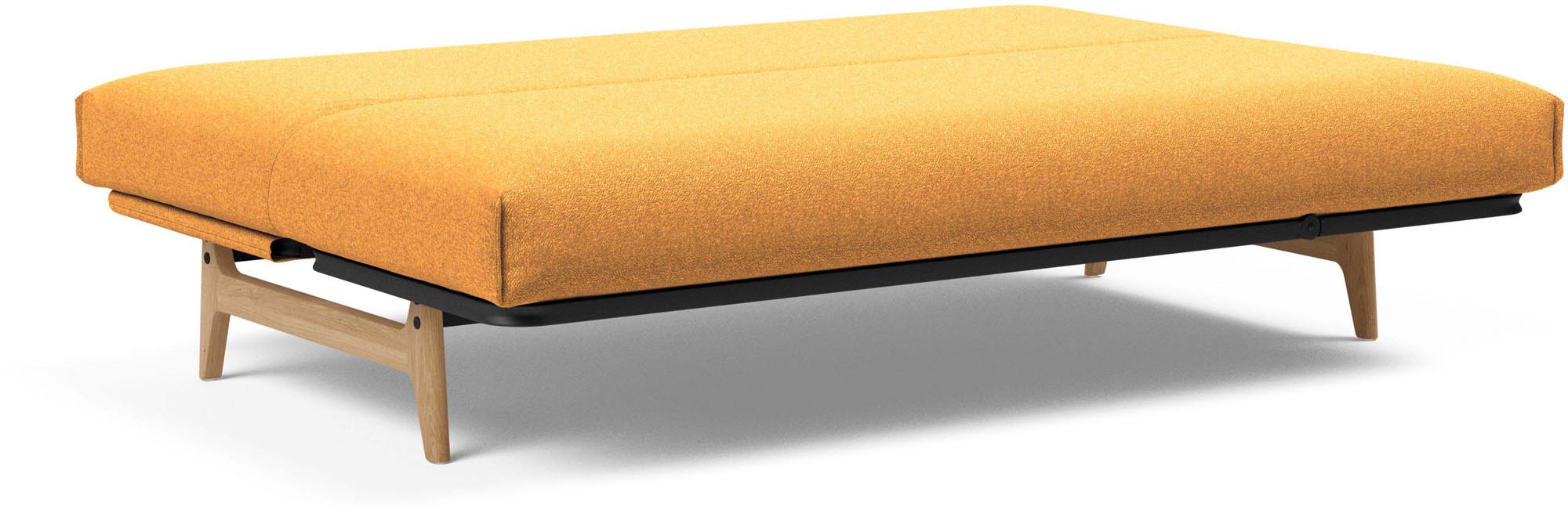 Entdecken Sie das Aslak 140 Bettsofa von Innovation Living: skandinavisches Design, vielseitige Matratzenoptionen und elegantes, robustes Gestell.