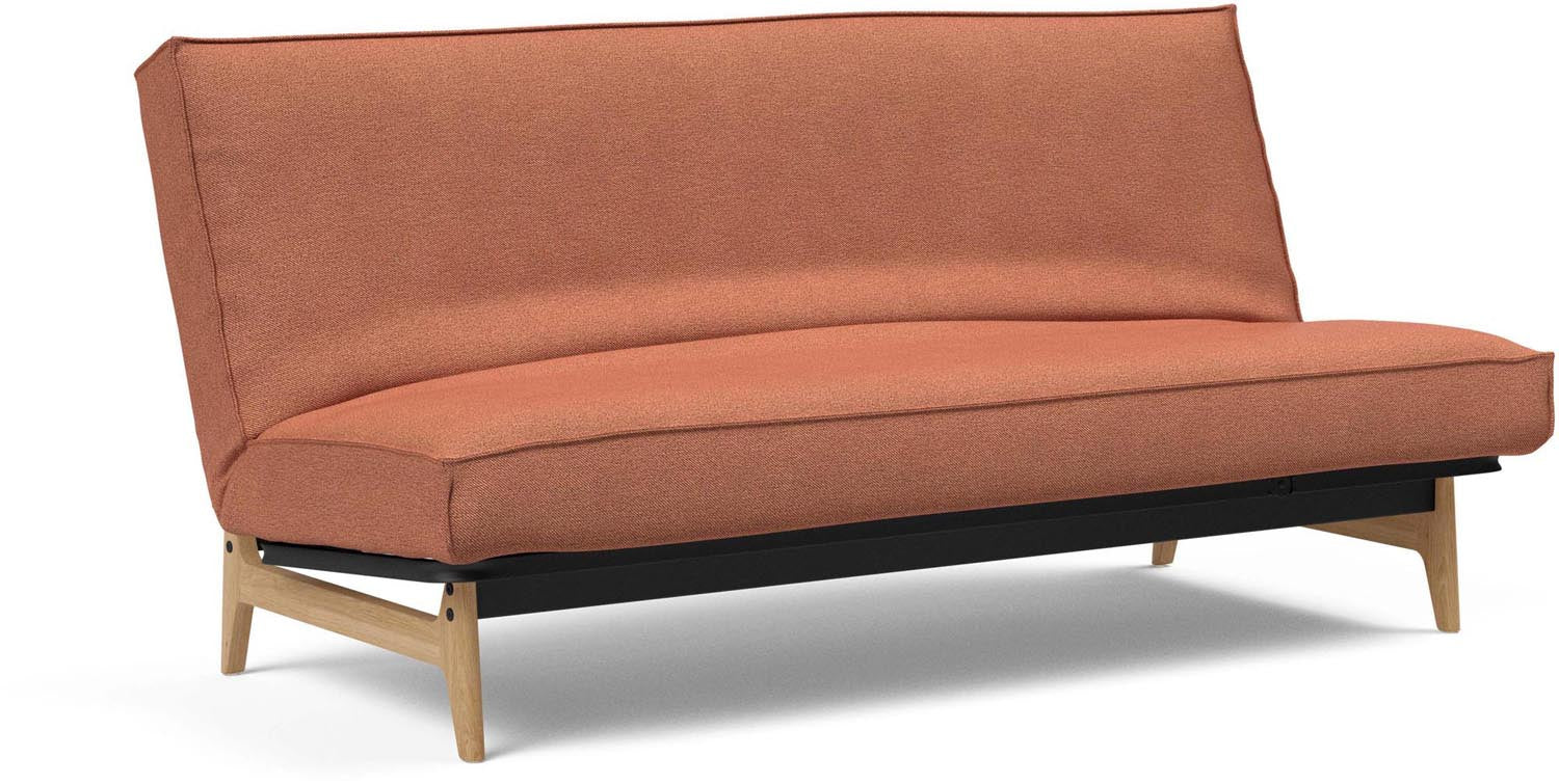 Entdecken Sie das Aslak 140 Bettsofa mit Sharp Plus Cover von Innovation Living – stilvoll, vielseitig und ideal für kleine Räume.