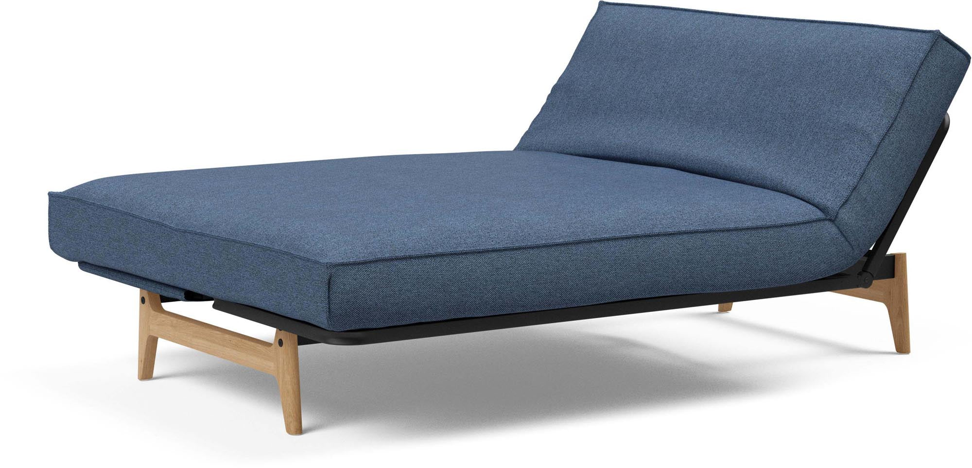 Entdecken Sie das Aslak 140 Bettsofa mit Sharp Plus Cover von Innovation Living – stilvoll, vielseitig und ideal für kleine Räume.