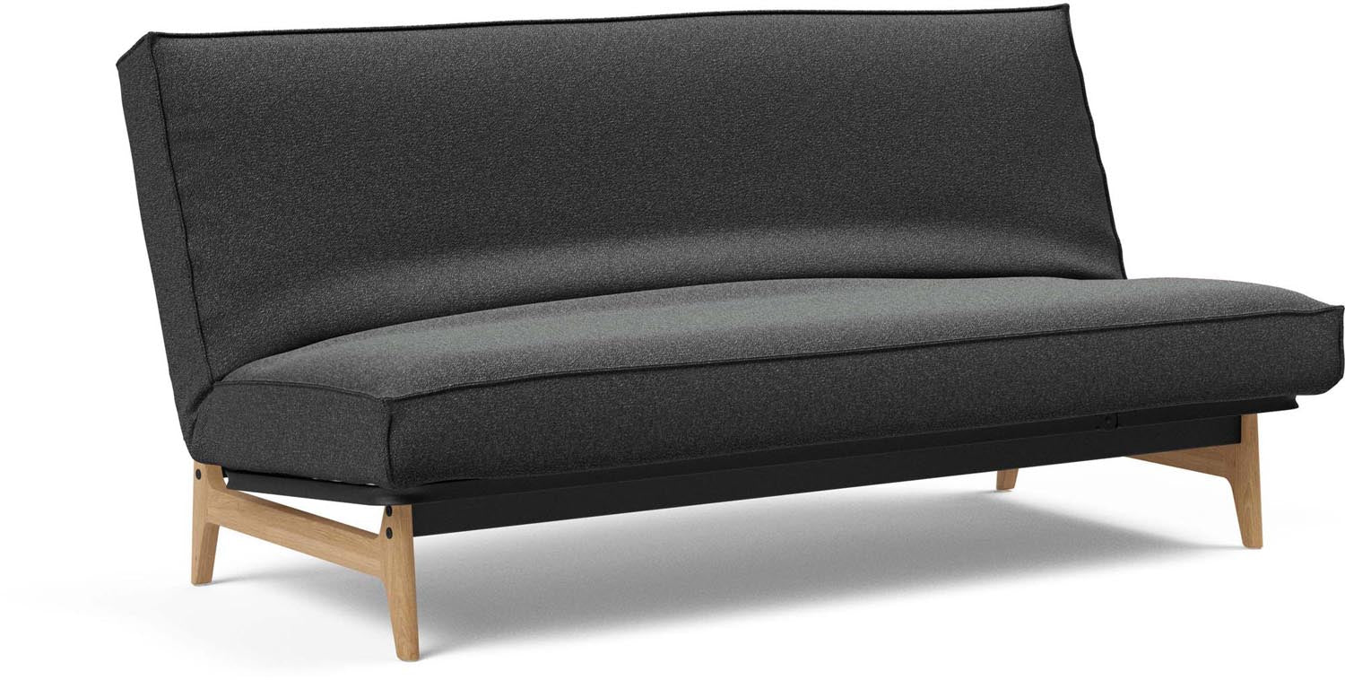 Entdecken Sie das Aslak 140 Bettsofa mit Sharp Plus Cover von Innovation Living – stilvoll, vielseitig und ideal für kleine Räume.