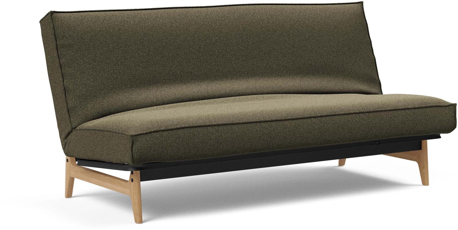 Entdecken Sie das Aslak 140 Bettsofa mit Sharp Plus Cover von Innovation Living – stilvoll, vielseitig und ideal für kleine Räume.