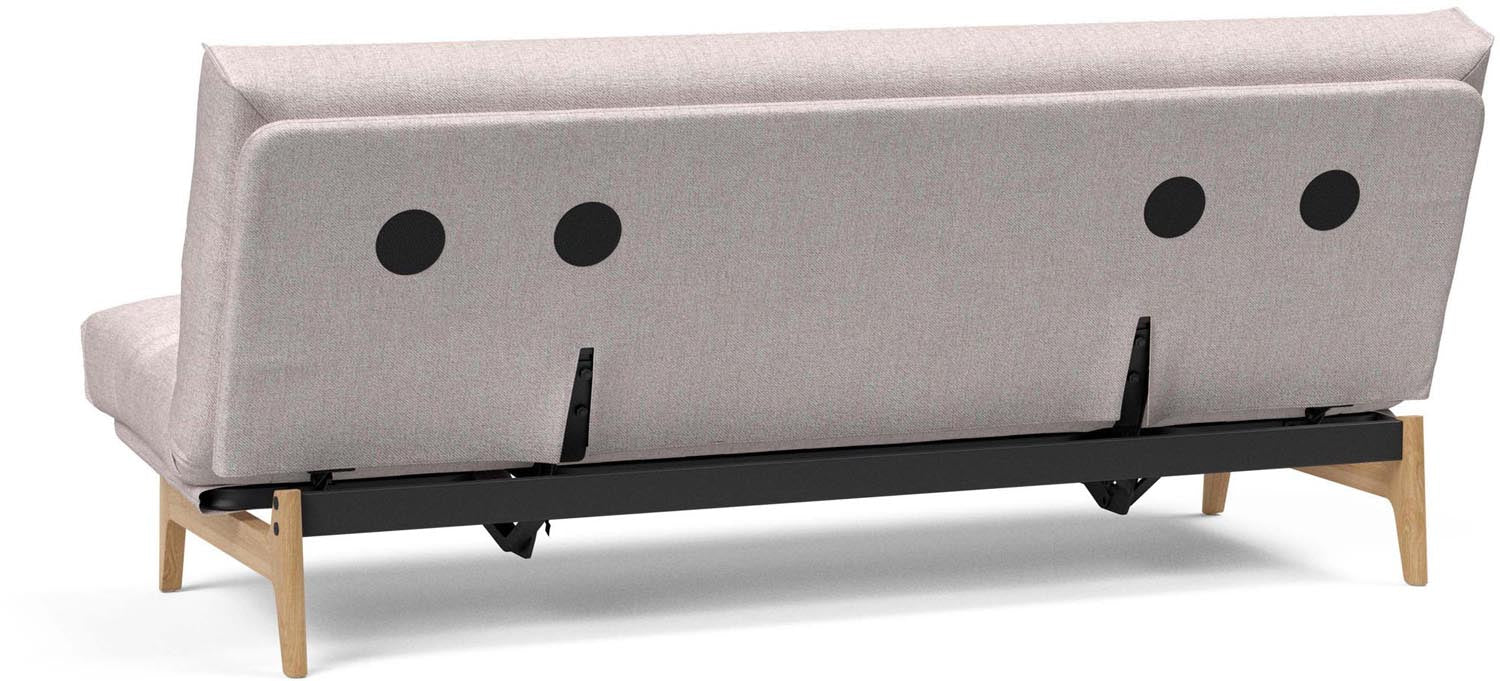 Entdecken Sie das Aslak 120 Bettsofa Nordic Cover Classic von Innovation Living – stilvolles skandinavisches Design, das Komfort und Funktionalität vereint.