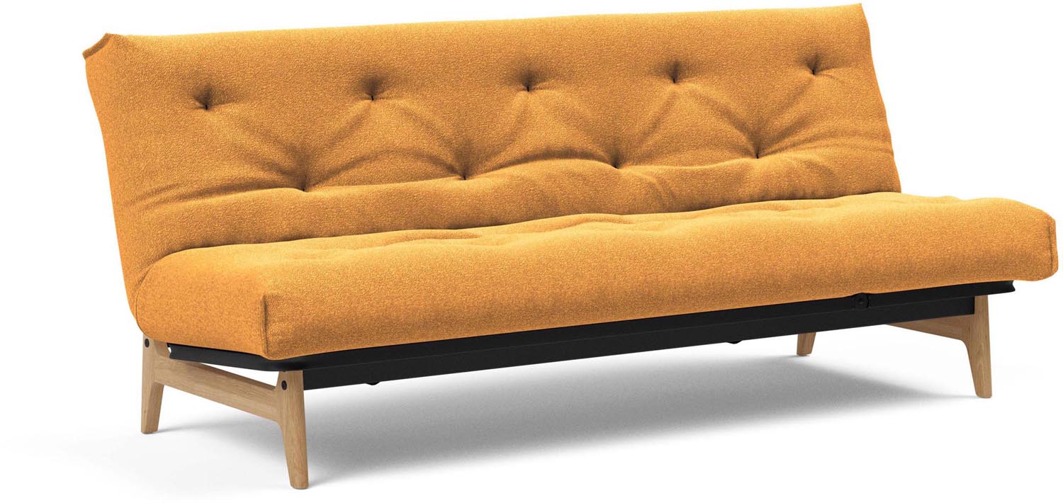 Entdecken Sie das Aslak 120 Bettsofa Nordic Spring von Innovation Living: stilvolles skandinavisches Design, perfekt für platzsparende Lösungen und Übernachtungen.