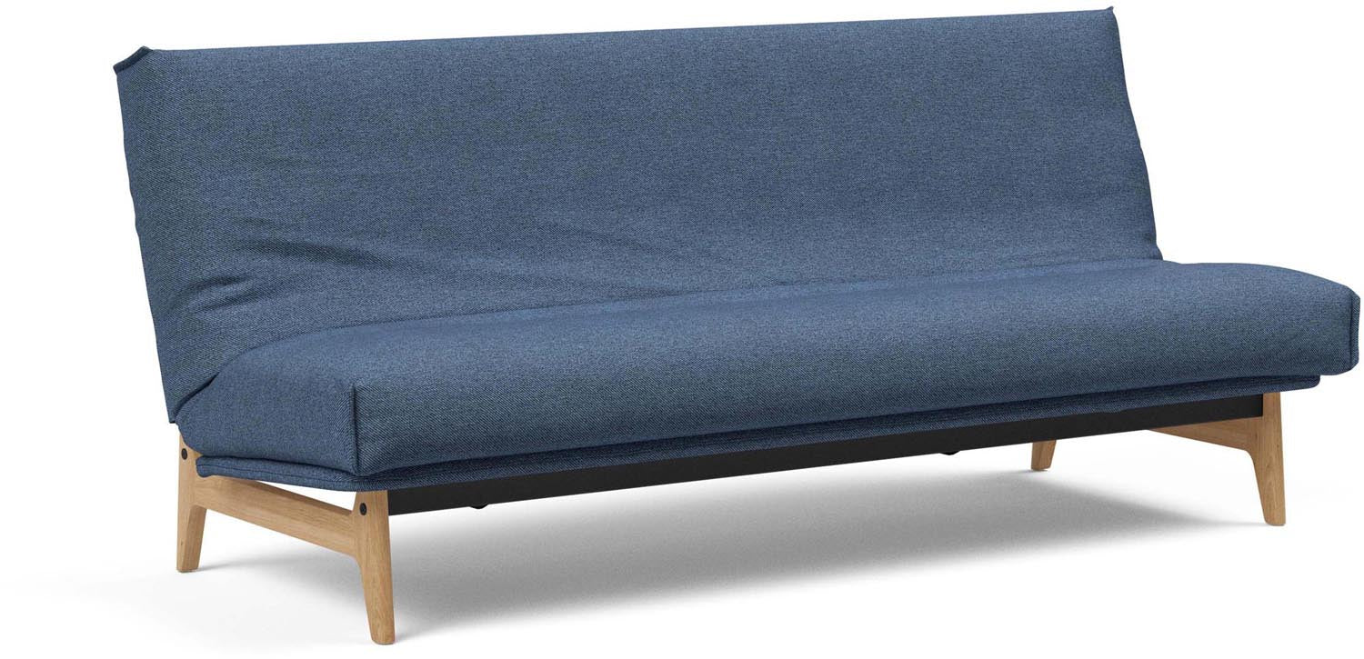 Entdecken Sie das Aslak 120 Bettsofa mit Nordic Cover von Innovation Living – stilvoll, platzsparend und perfekt für Gästeübernachtungen.