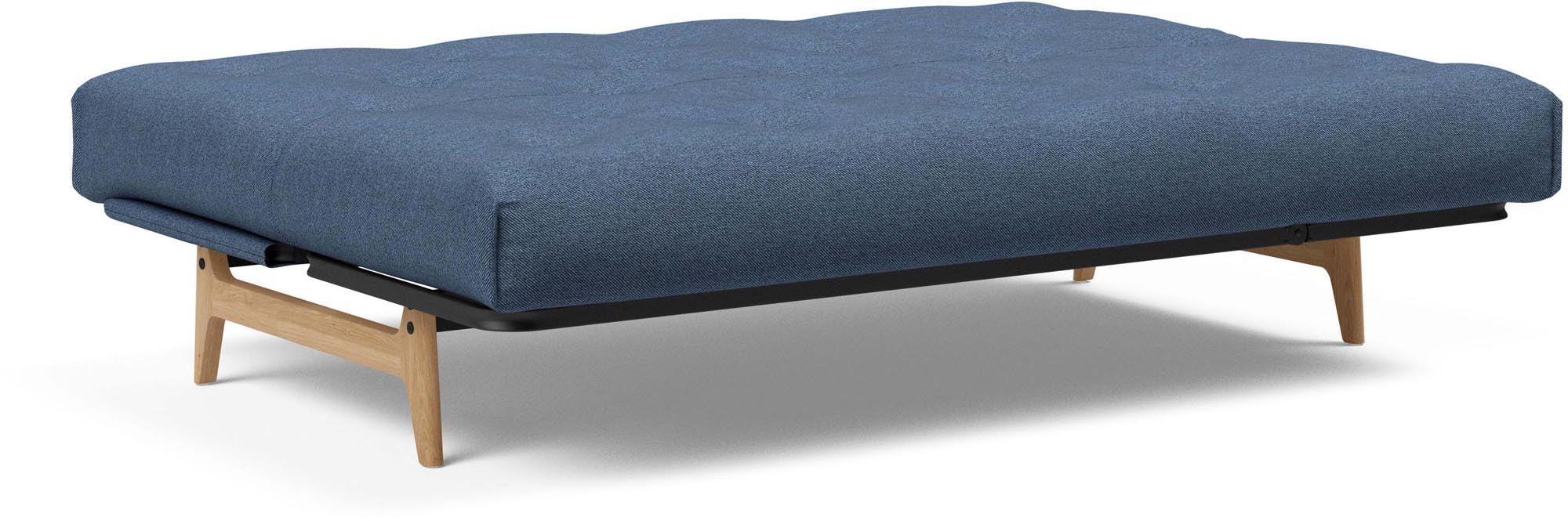 Entdecken Sie das Aslak 140 Bettsofa Nordic Spring von Innovation Living – stilvolles Design trifft auf vielseitige Nutzung und höchsten Schlafkomfort.