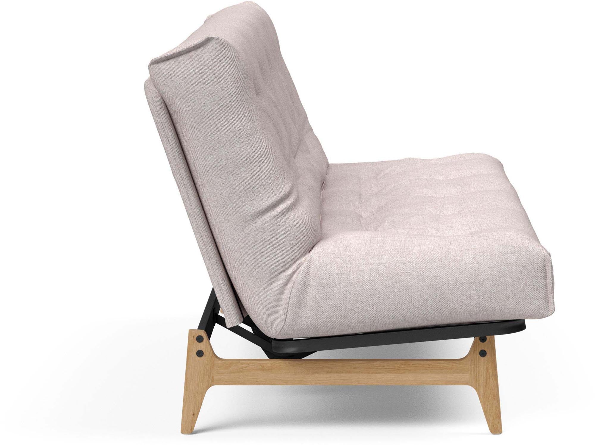 Erleben Sie das Aslak 140 Bettsofa von Innovation Living – modernes Nordic Design trifft auf komfortablen Latex für besten Schlafkomfort.