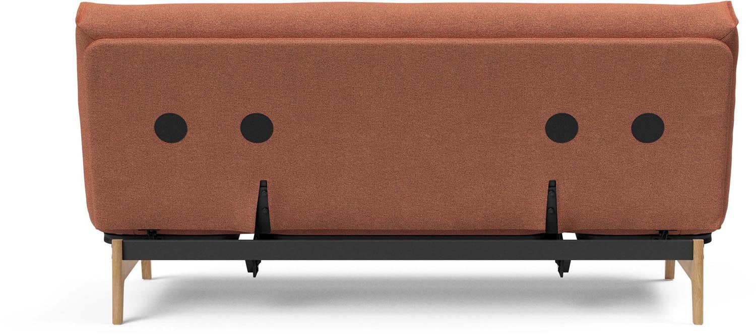 Entdecken Sie das Aslak 140 Bettsofa von Innovation Living – stilvolles Nordic Design und hochwertiger Latex für erholsame Nächte.