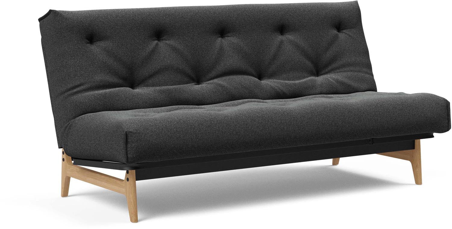 Entdecken Sie das Aslak 140 Bettsofa von Innovation Living – stilvolles Nordic Design und hochwertiger Latex für erholsame Nächte.